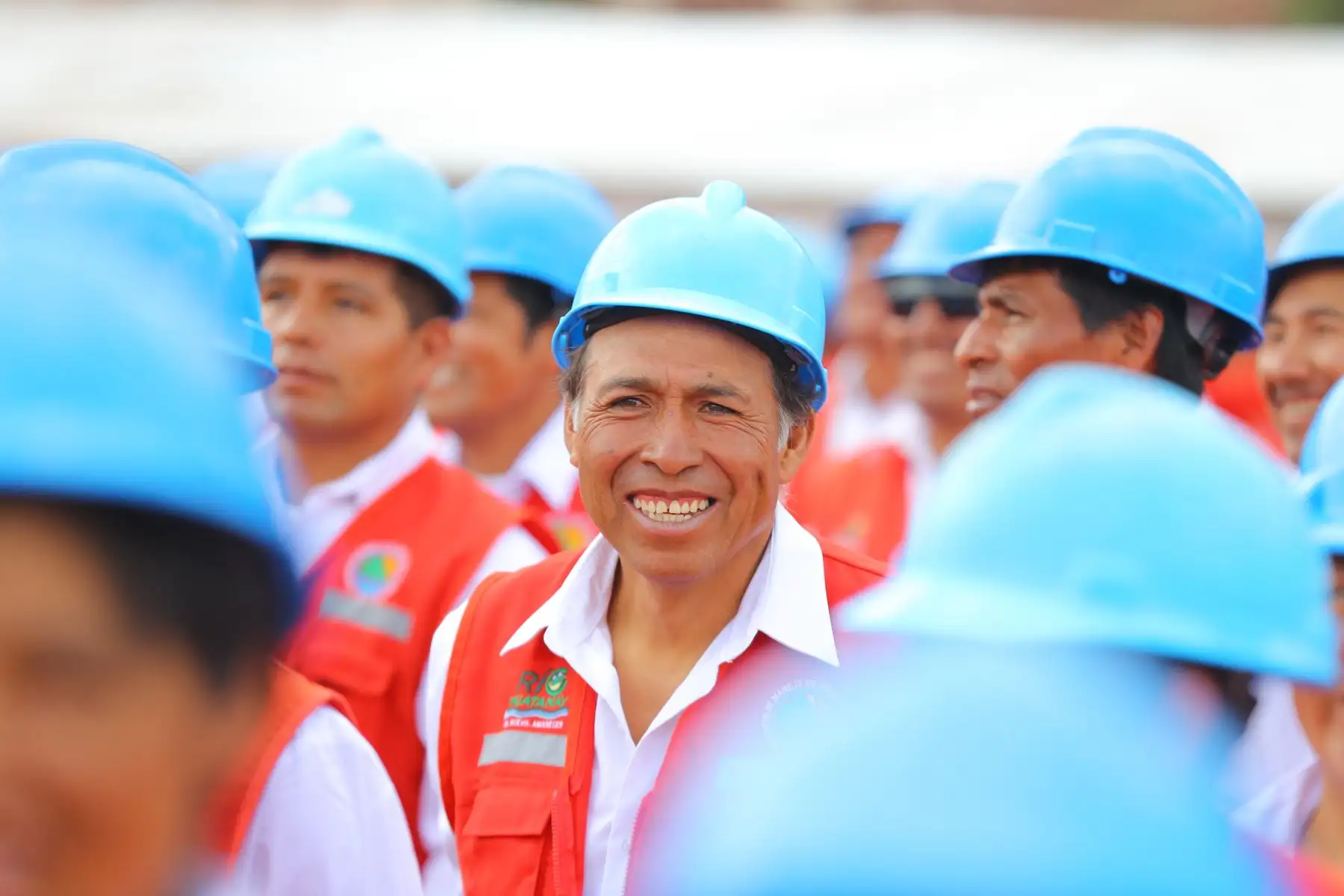 Jefe del Estado, Martín Vizcarra, inspecciona las obras de construcción y reparación de la defensa ribereña del río Huatanay, del centro poblado de Huasao, en el distrito de Oropesa. Foto: ANDINA/Andrés Valle/Prensa Presidencia