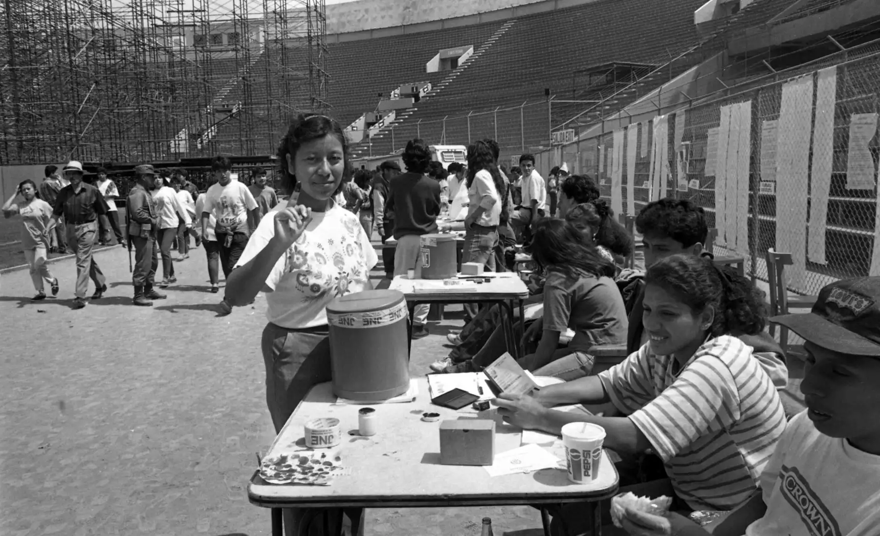Referéndum para ratificar la nueva Constitución redactada y aprobada por el Congreso Constituyente Democrático.Foto: ANDINA/Archivo Histórico