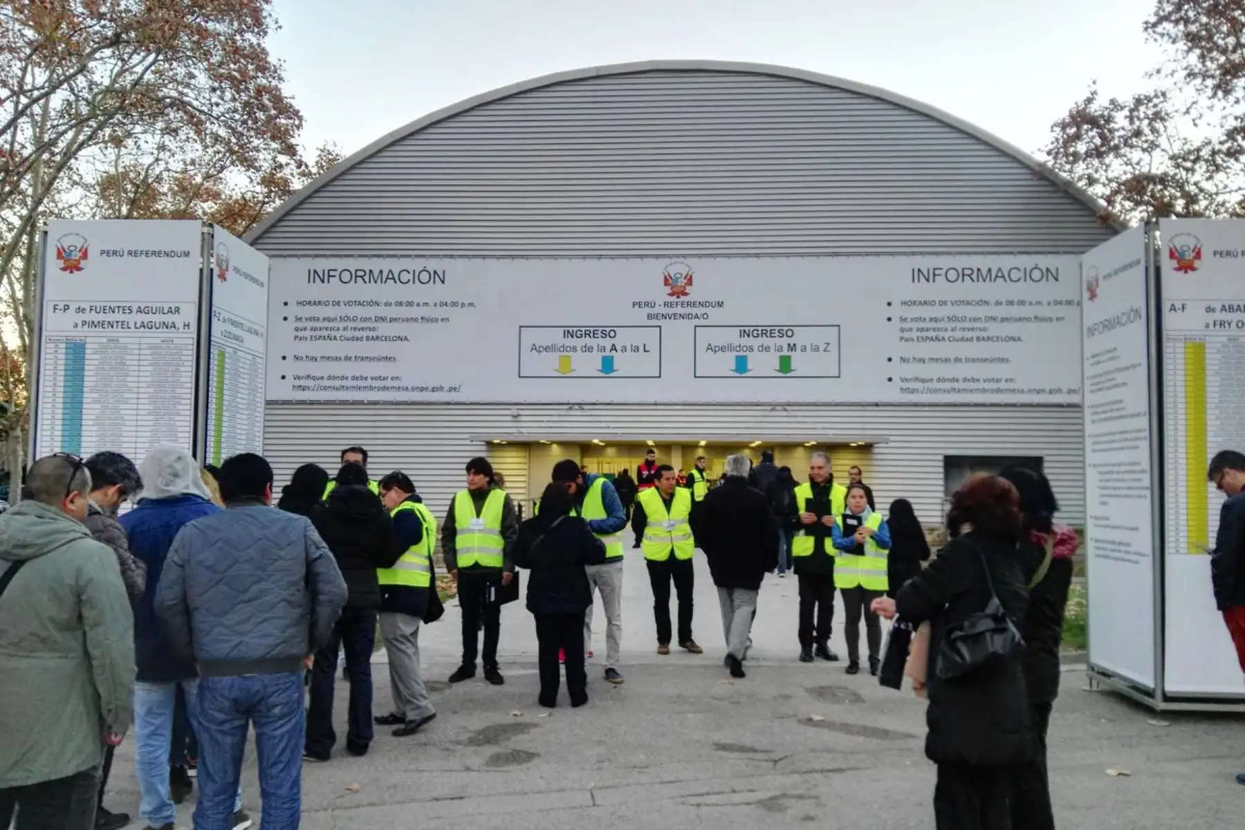 113 mesas, 33.674 votantes peruanos en Barcelona por el Referéndum 2018 .Foto: ANDINA/ONPE