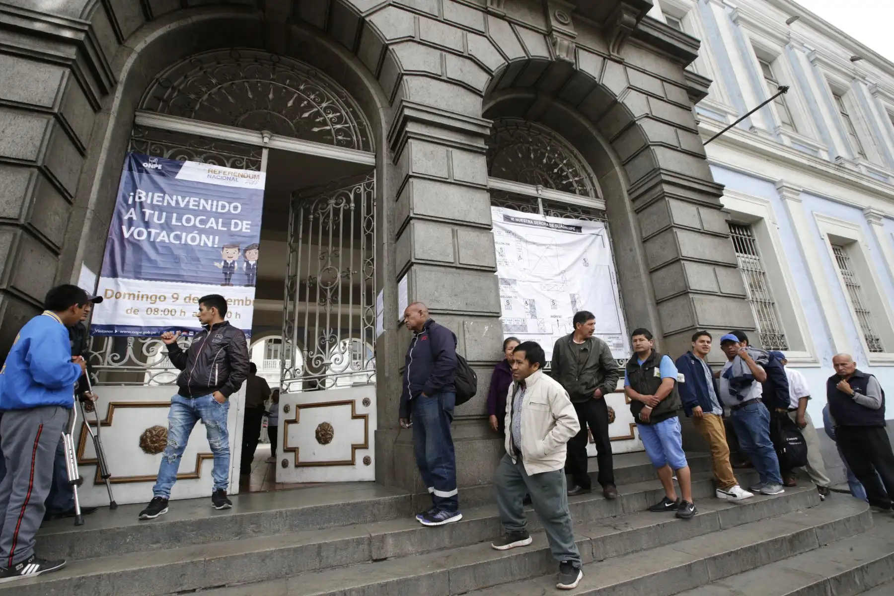Colegio Guadalupe inicia la jornada electoral para el Referendum 2018. Foto: ANDINA/Melina Mejía
