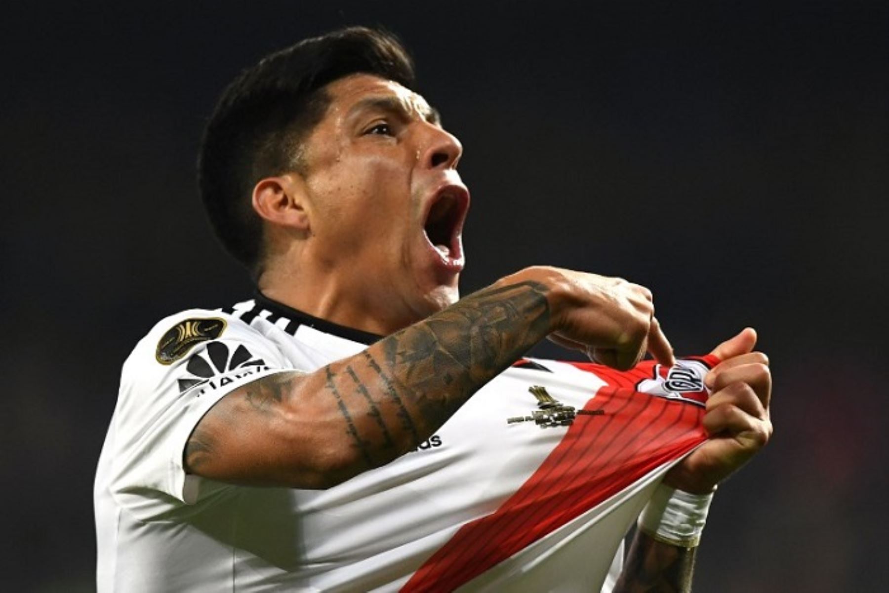 Enzo Perez celebra el gol de River que le da la Copa Libertadores 2018