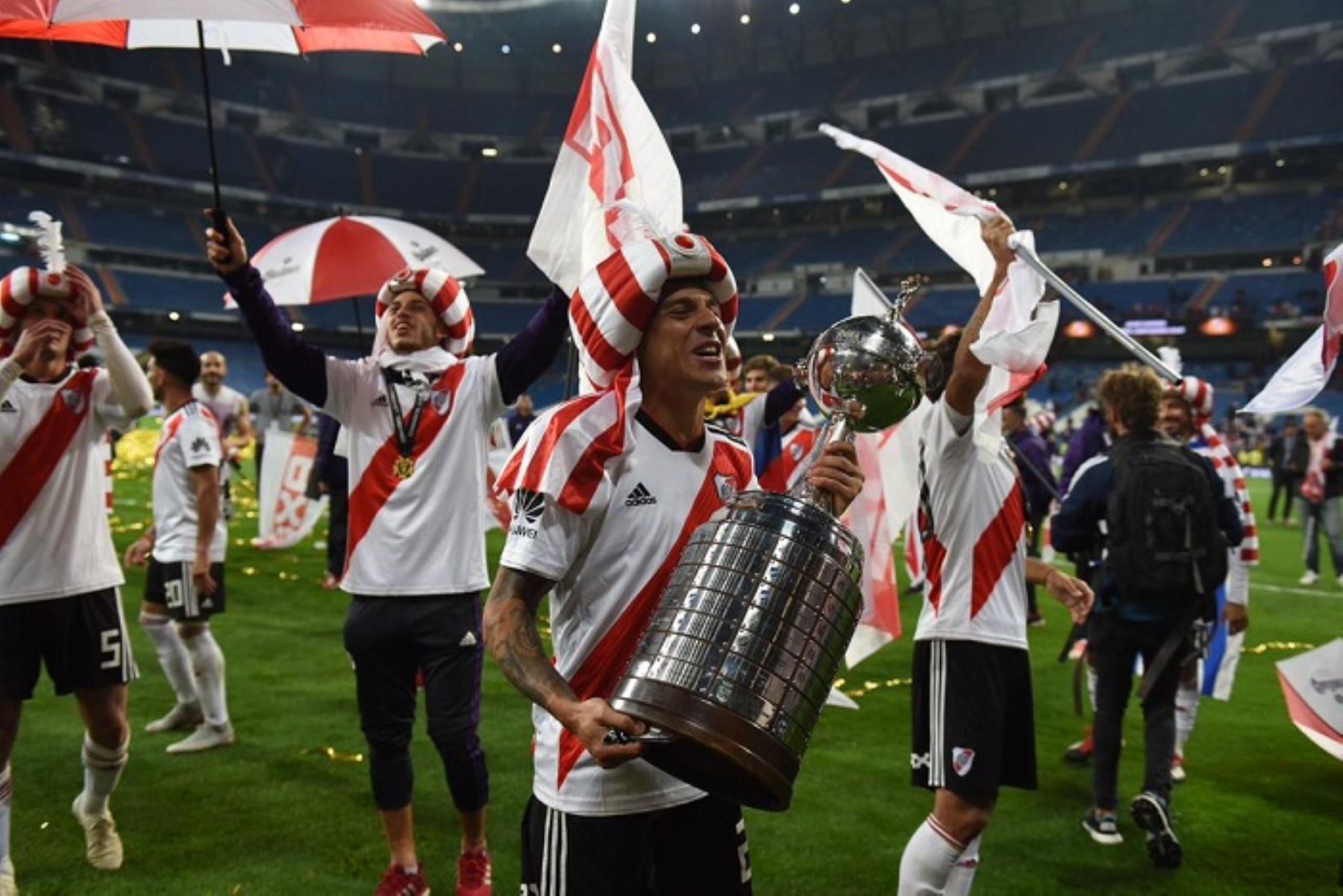 Los hinchas celebraron de manera eufórica la cuarta Copa Libertadores en la historia de River Plate