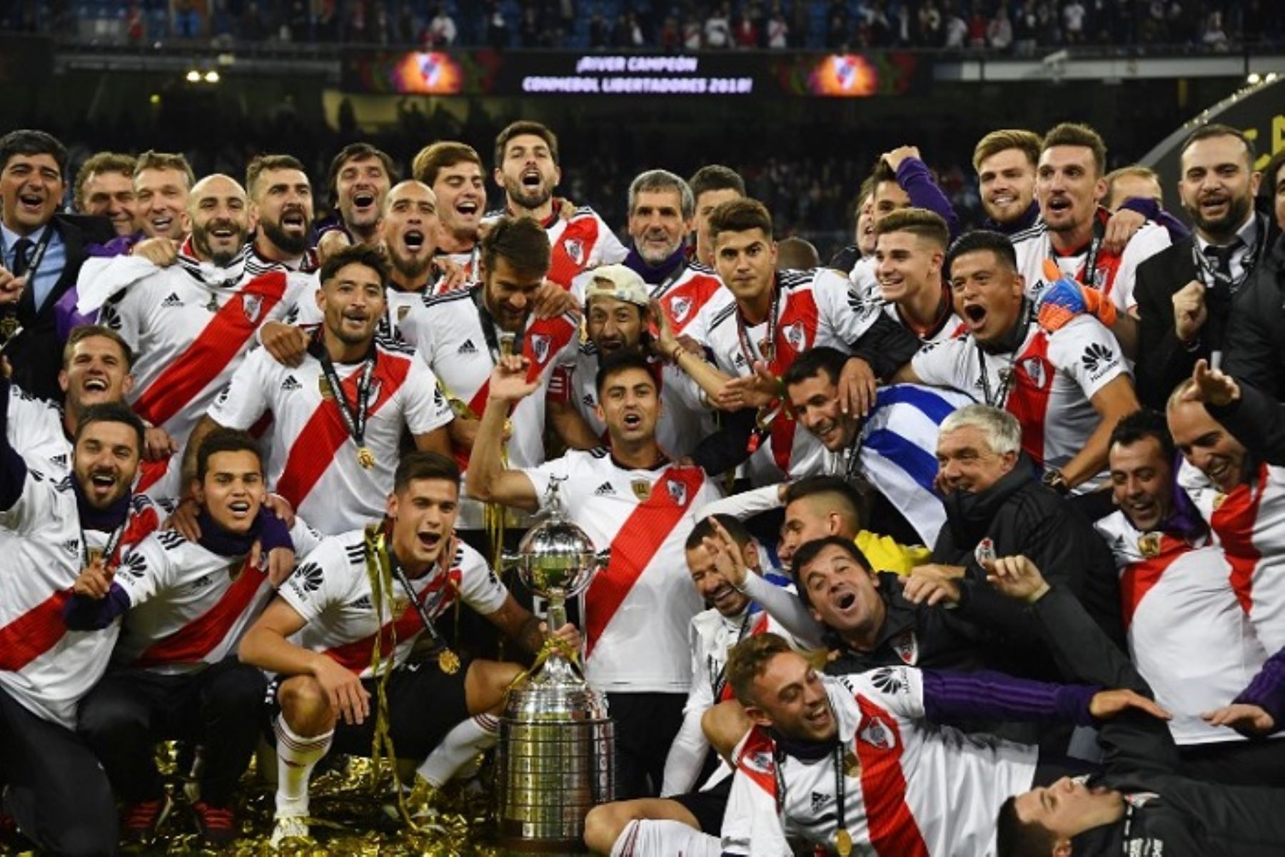 River Plate en su hora más gloriosa alza la cuarta Libertadores