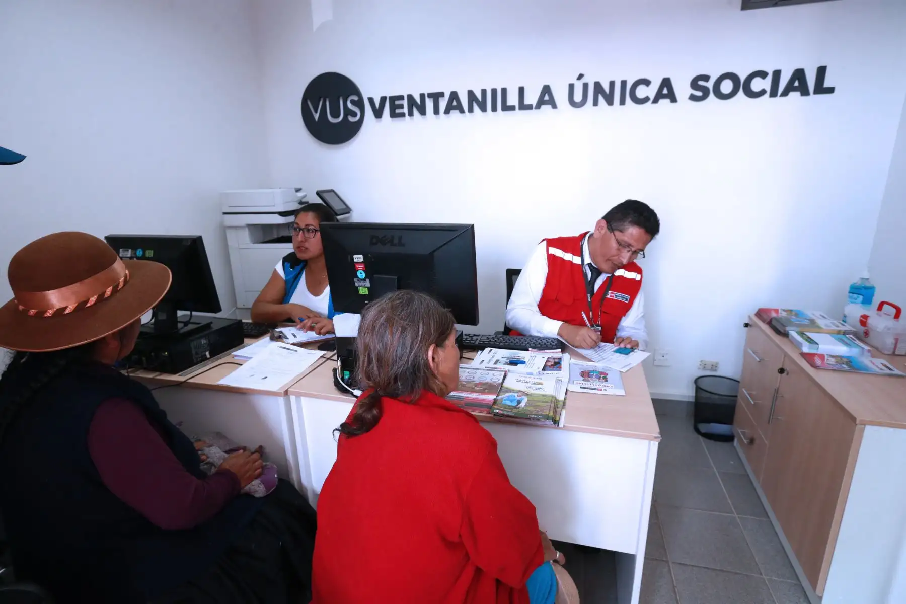 La ministra de Desarrollo e Inclusión Social, Liliana La Rosa  inaugurara la Ventanilla Única Social (VUS) en la ciudadela de Pachacútec en el distrito chalaco de Ventanilla con el objetivo de acercar los servicios de los programas sociales del MIDIS Foto: ANDINA/Norman Córdova