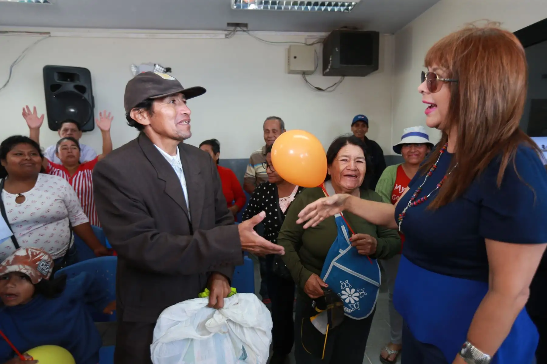 La ministra de Desarrollo e Inclusión Social, Liliana La Rosa  inaugurara la Ventanilla Única Social (VUS) en la ciudadela de Pachacútec en el distrito chalaco de Ventanilla con el objetivo de acercar los servicios de los programas sociales del MIDIS Foto: ANDINA/Norman Córdova