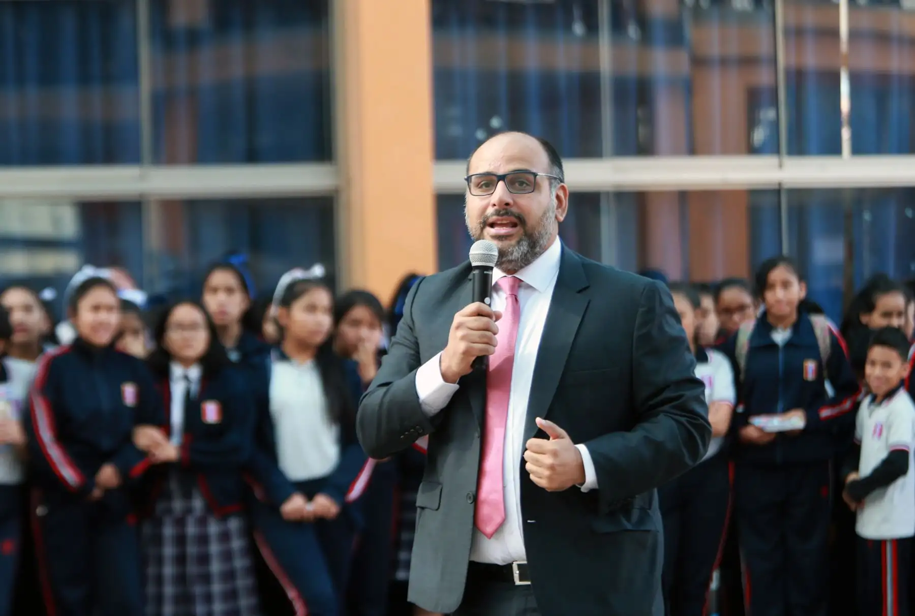 El ministro de Educación, Daniel Alfaro, resalta la importancia de promover una convivencia escolar positiva basada en el buen trato, así como el desarrollo de una educación sexual integral para que los estudiantes sepan actuar en caso de violencia sexual. Foto: ANDINA/Norman Córdova