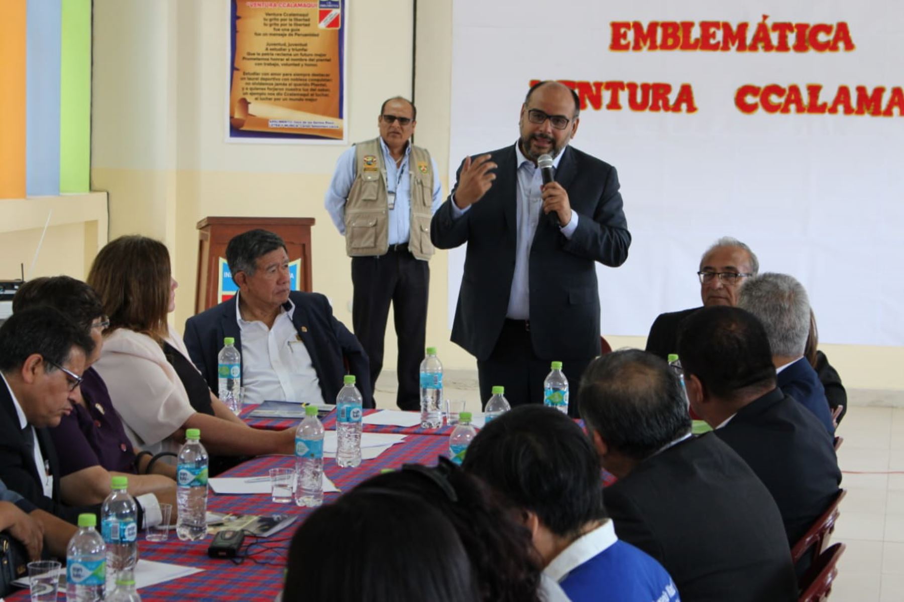 El ministro de Educación, Daniel Alfaro, participó en la instalación de la mesa multisectorial regional contra la violencia escolar en Barranca,