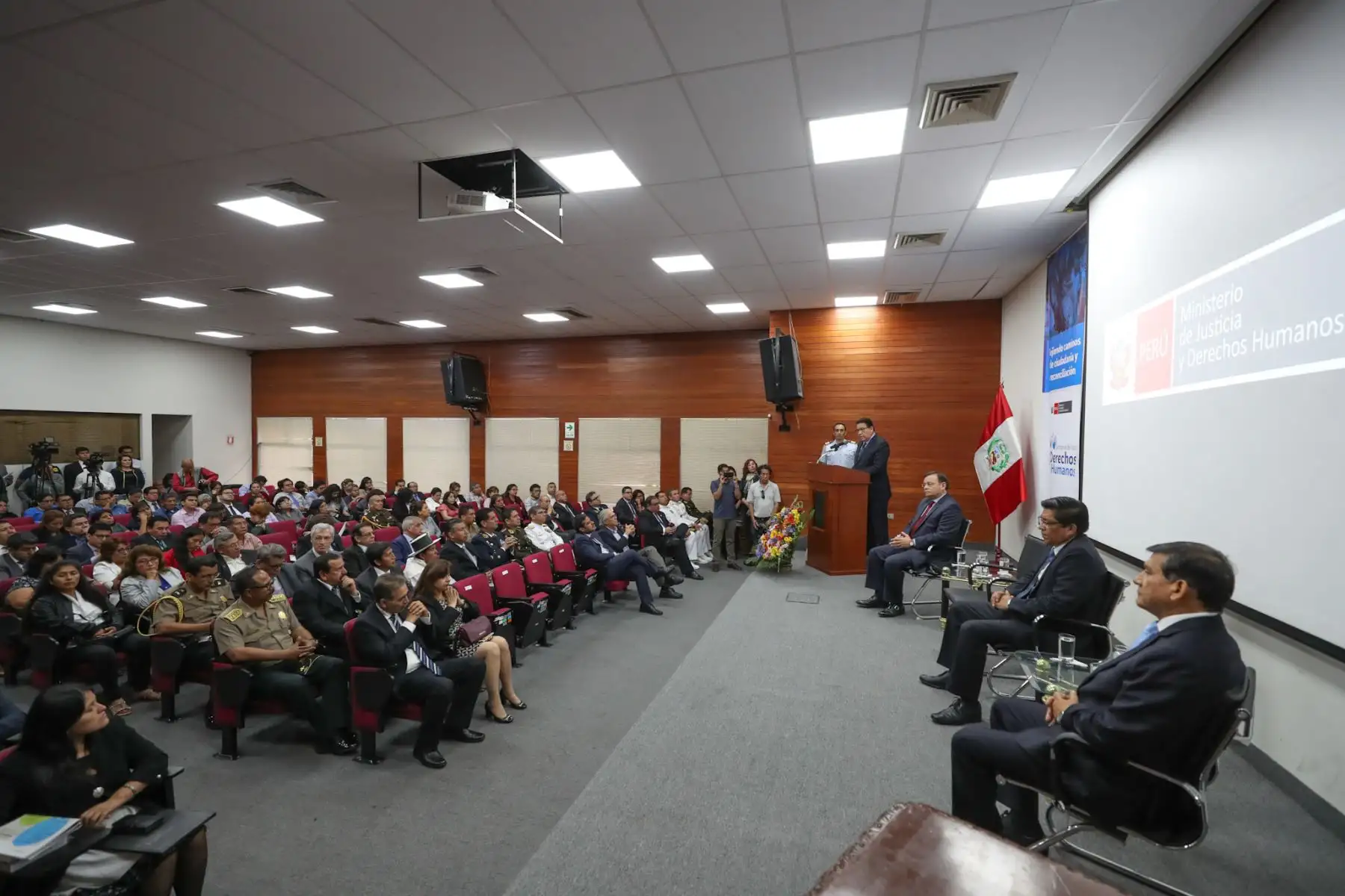 Ministros de Defensa y Justicia, firmaron convenio por los Derechos Humanos. Foto: ANDINA/MINDEF