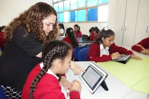 Escolares de colegios públicos aprenden con más facilidad con Khan Academy. Foto: ANDINA/Difusión