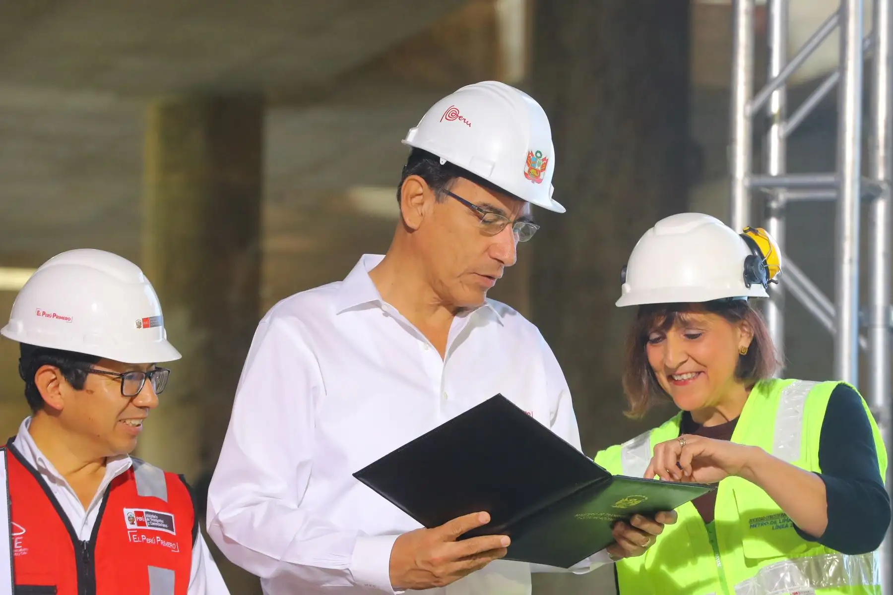 El presidente de la República, Martín Vizcarra, supervisa los trabajos que se realizan en la Línea 2 del Metro de Lima y participa en la presentación del nuevo cronograma de ejecución de esta gran obra.Foto: ANDINA/Juan Carlos Guzman/Prensa Presidencia