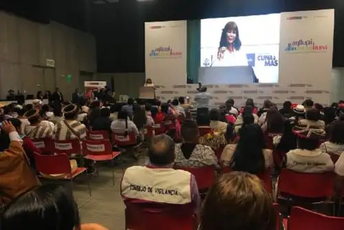 La ministra de Desarrollo e Inclusión Social (Midis), Liliana La Rosa, reconoció a cerca de 200 líderes comunales de todas las regiones del país, aliados al Programa Nacional Cuna Más (PNCM), por las buenas prácticas que realizan para mejorar el desarrollo de las niñas y niños de su localidad y su compromiso con la primera infancia.