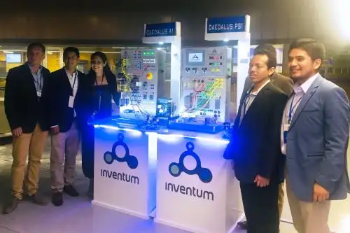 Egresados PUCP crean máquinas para capacitar a futuros ingenieros y técnicos. Foto: ANDINA/Difusión.