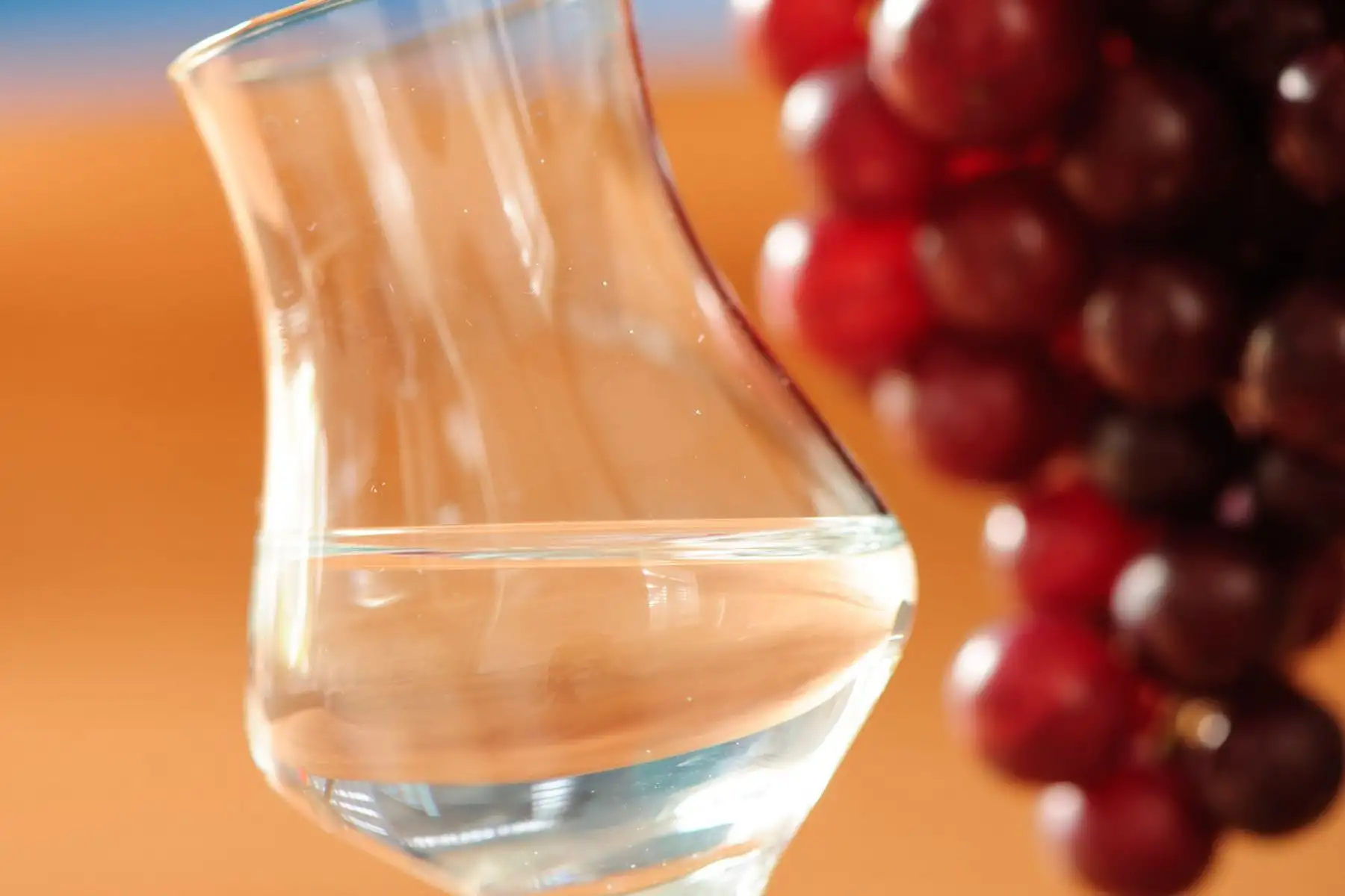 El pisco se unirá con el coñac para elaborar un cóctel que unirá a ambas ciudades emblemáticas que dieron nombre a estas bebidas de Perú y Francia.