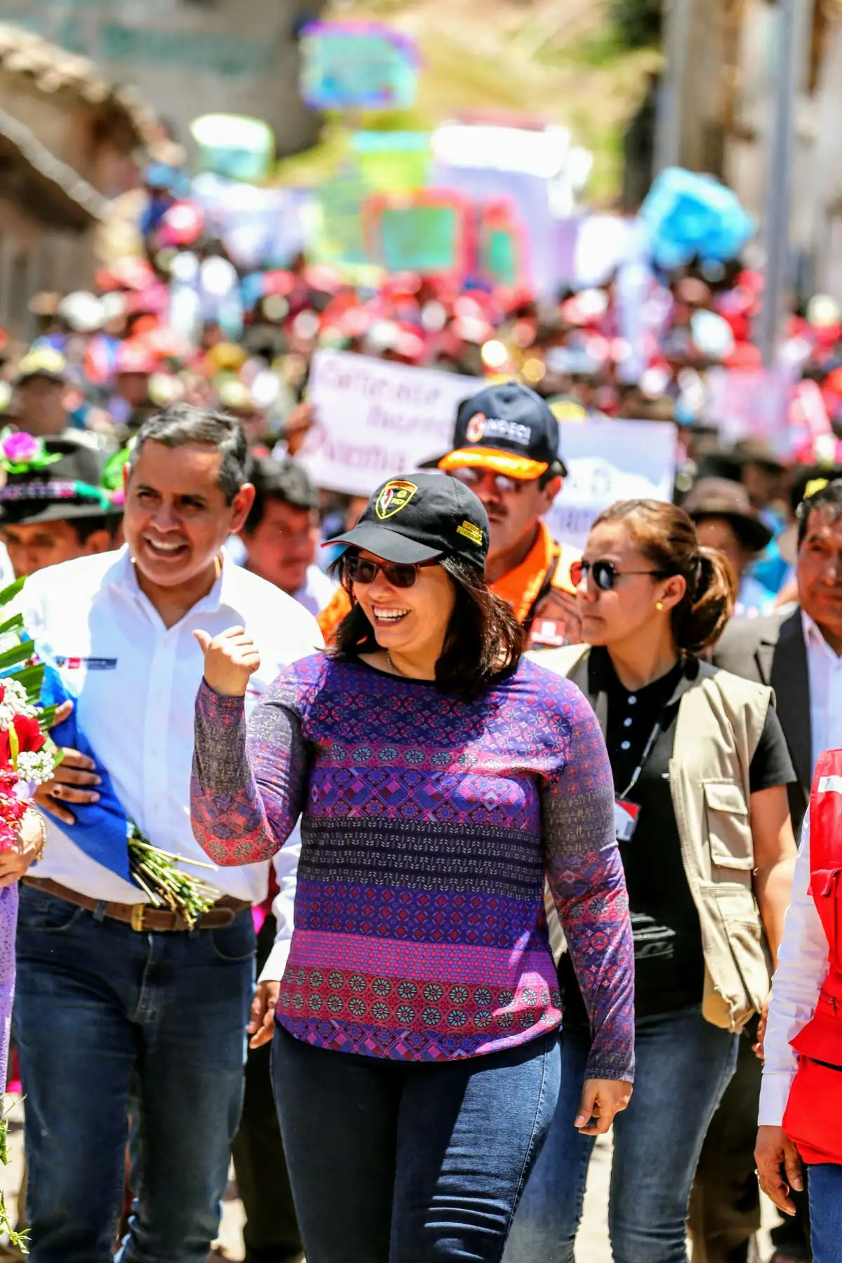 Primera Dama de la Nación acompañada de los ministros de MINAGRI, MIDIS y Mujer participan de acción cívica en el centro poblado de Ccarhuaccocco en Ayacucho.Foto: ANDINA/Luis Iparraguirre