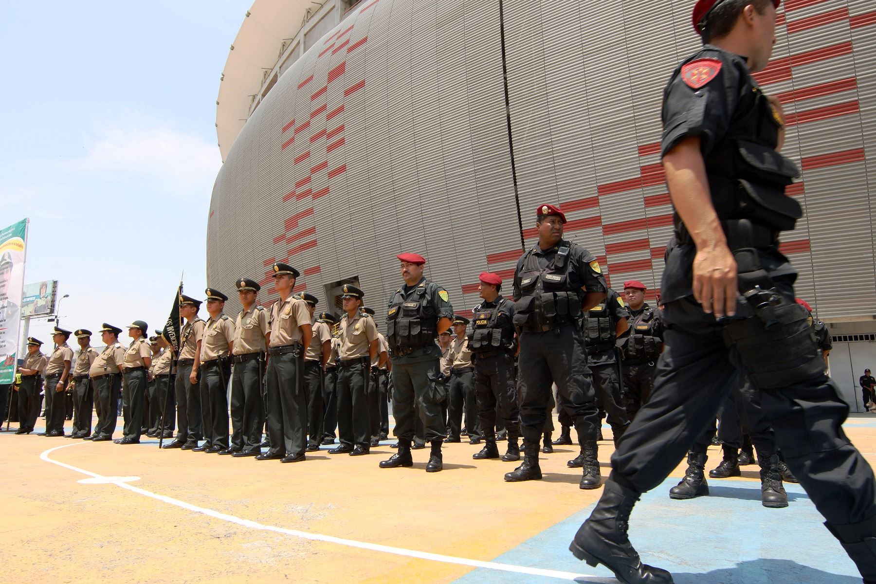 Más de 1,400 policías garantizarán seguridad en encuentro Alianza-Cristal. Foto: ANDINA/archivo.