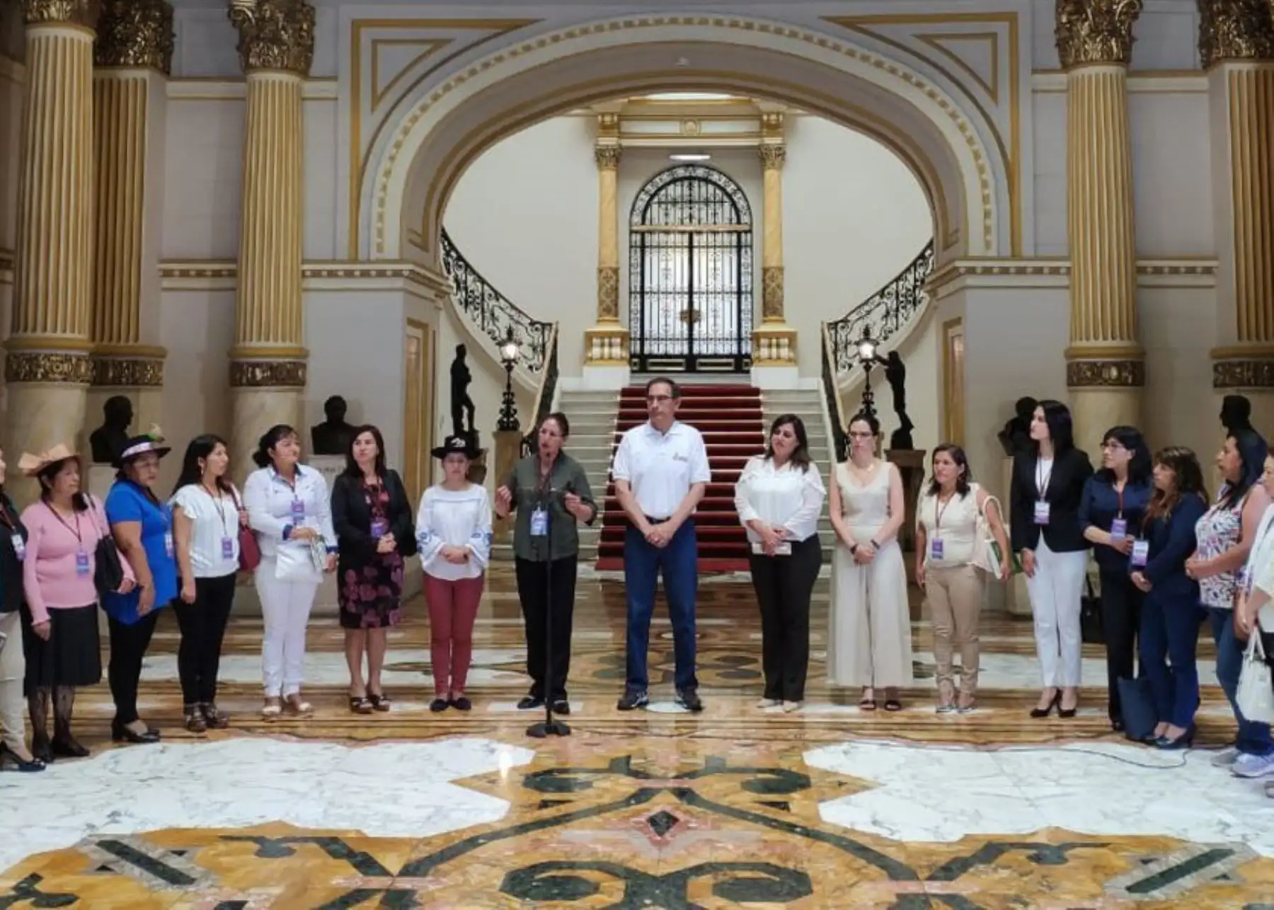 Presidente Martín Vizcarra recibió a alcaldesas electas en Palacio de Gobierno.