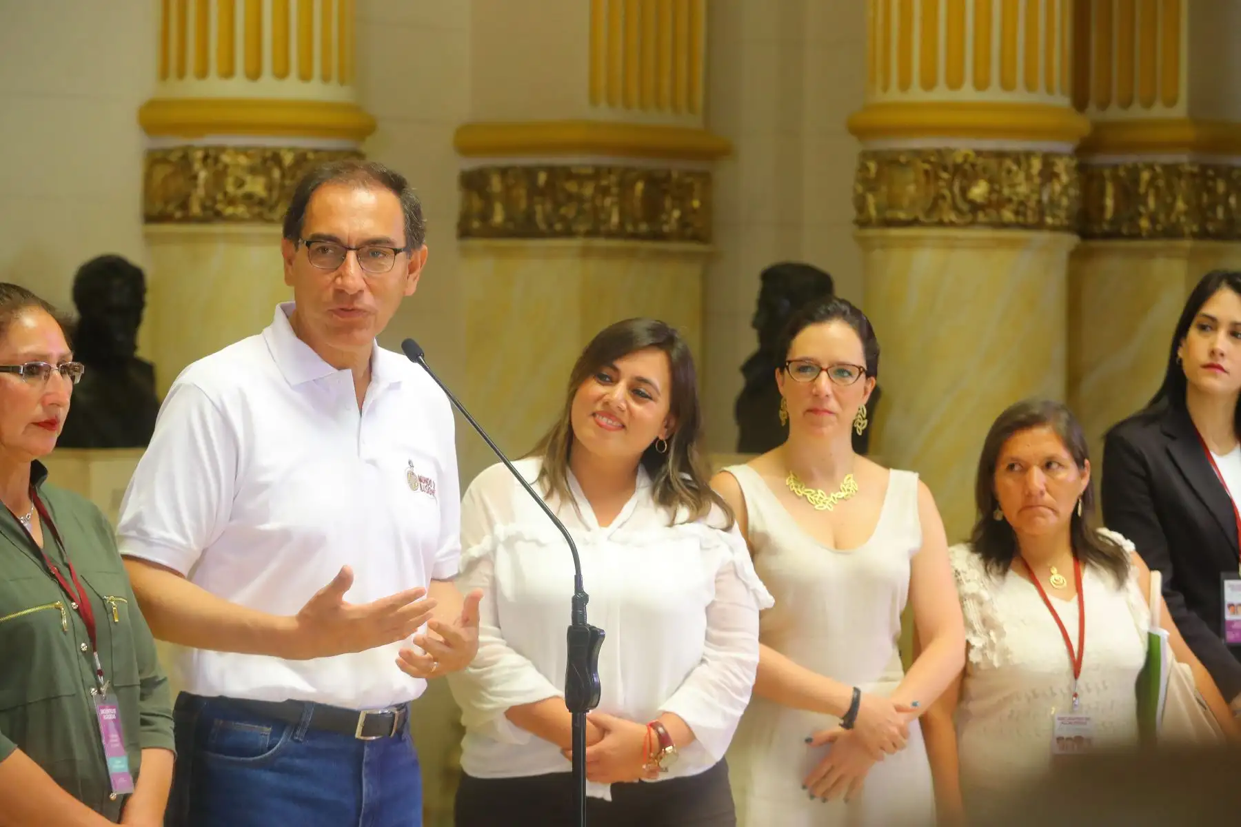 Jefe de Estado Martín Vizcarra se reuniò con 55 alcaldesas distritales y provinciales electas, en Palacio de Gobierno.Foto: ANDINA/Prensa Presidencia