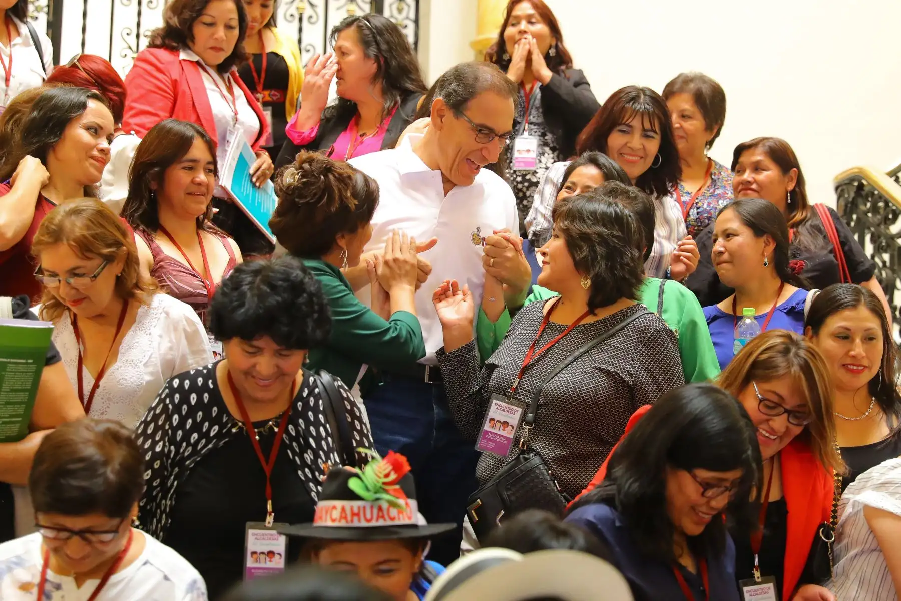 Jefe de Estado Martín Vizcarra se reuniò con 55 alcaldesas distritales y provinciales electas, en Palacio de Gobierno.Foto: ANDINA/Prensa Presidencia