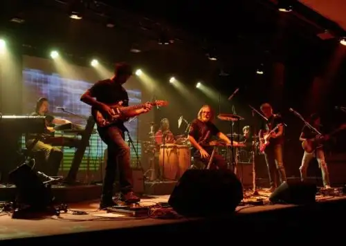 Grupo Actitud Modulada presenta primer disco.