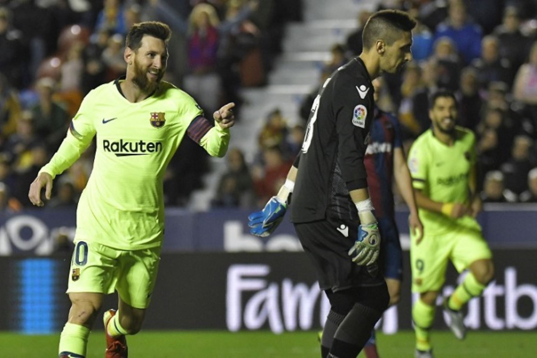 Lionel Messi anotó tres goles en el triunfo de Barcelona