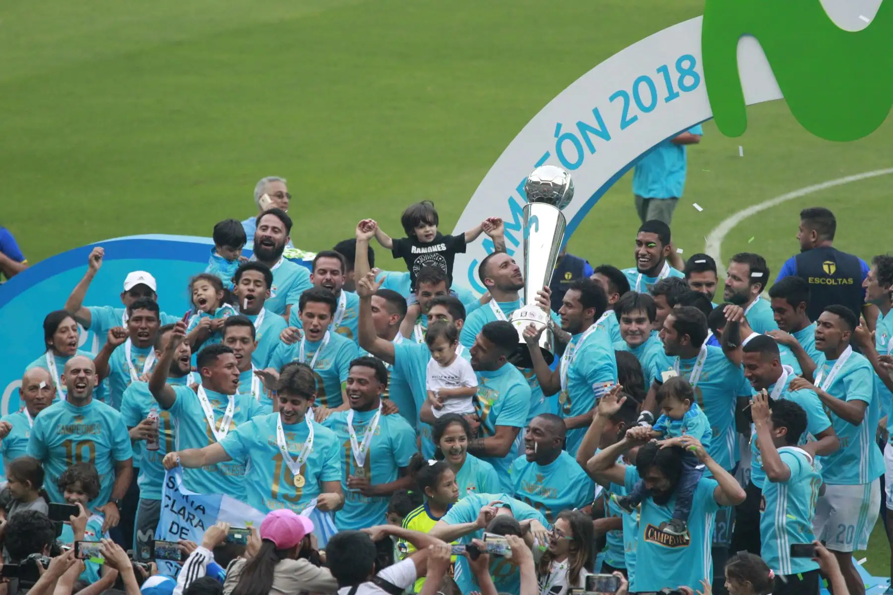 Sporting Cristal Campeon del descentralizado 2018, tras ganar 3-0 al Alianza Lima, en el estadio nacional.Foto:ANDINA/ Jhony Laurente