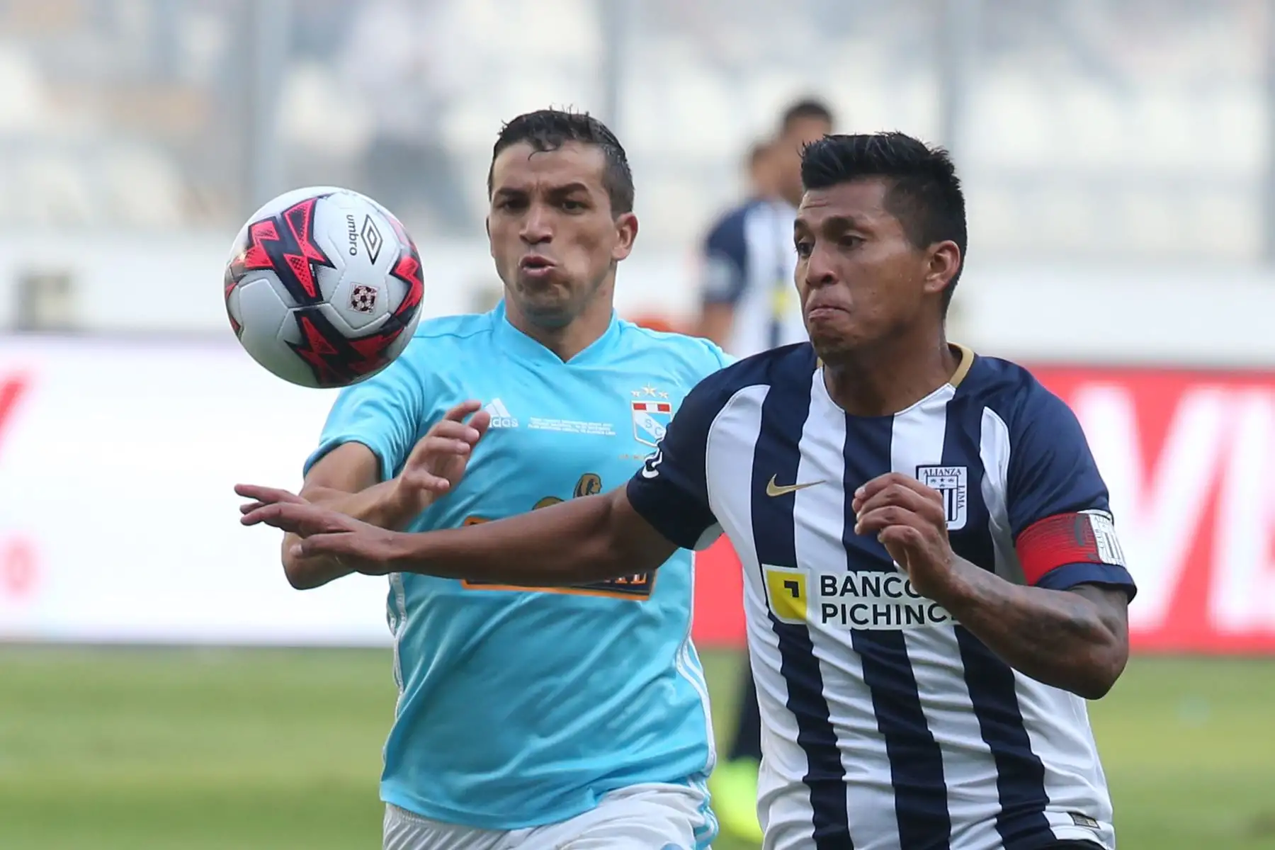 Cristal golea 3-0 a Alianza Lima y se proclama campeón nacional, en el estadio nacional. Foto: ANDINA/Vidal Tarqui