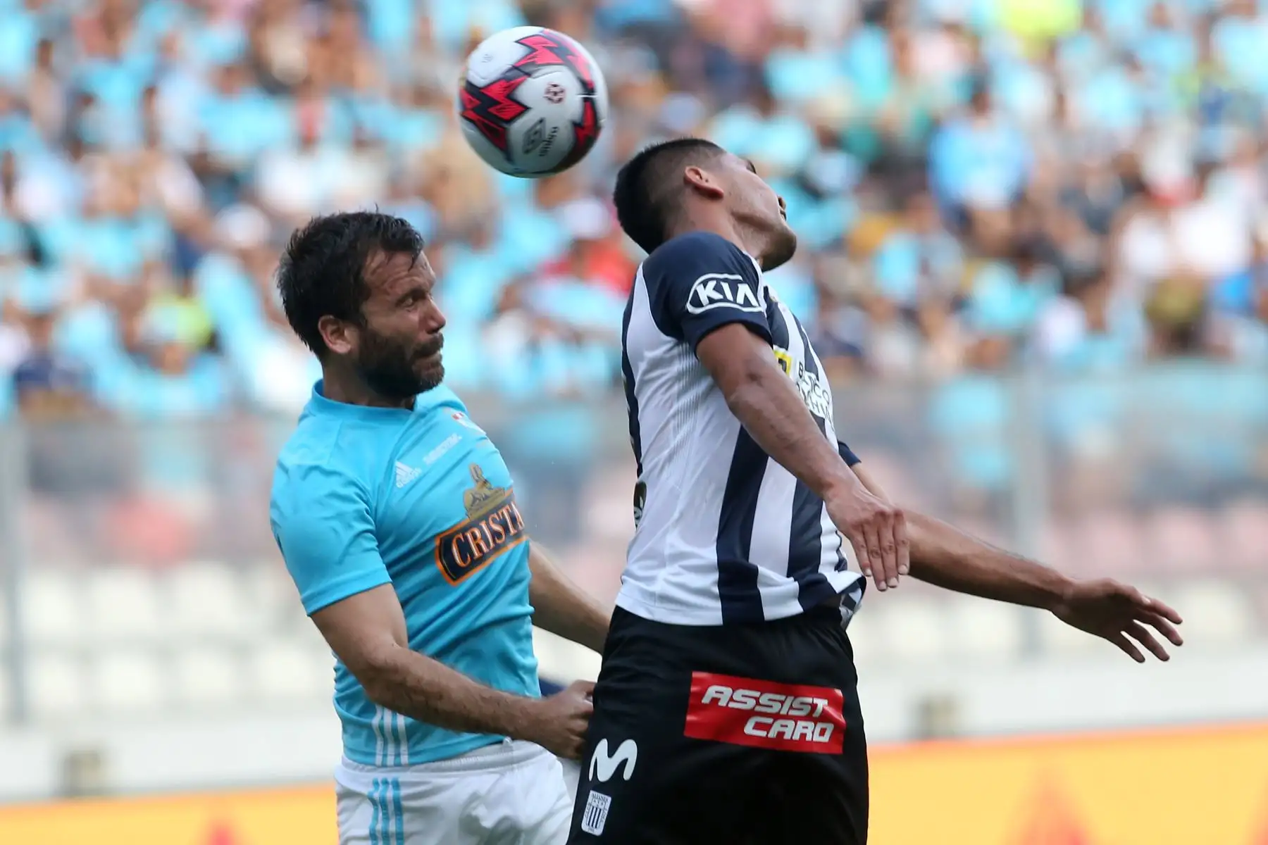 Cristal golea 3-0 a Alianza Lima y se proclama campeón nacional, en el estadio nacional. Foto: ANDINA/Vidal Tarqui
