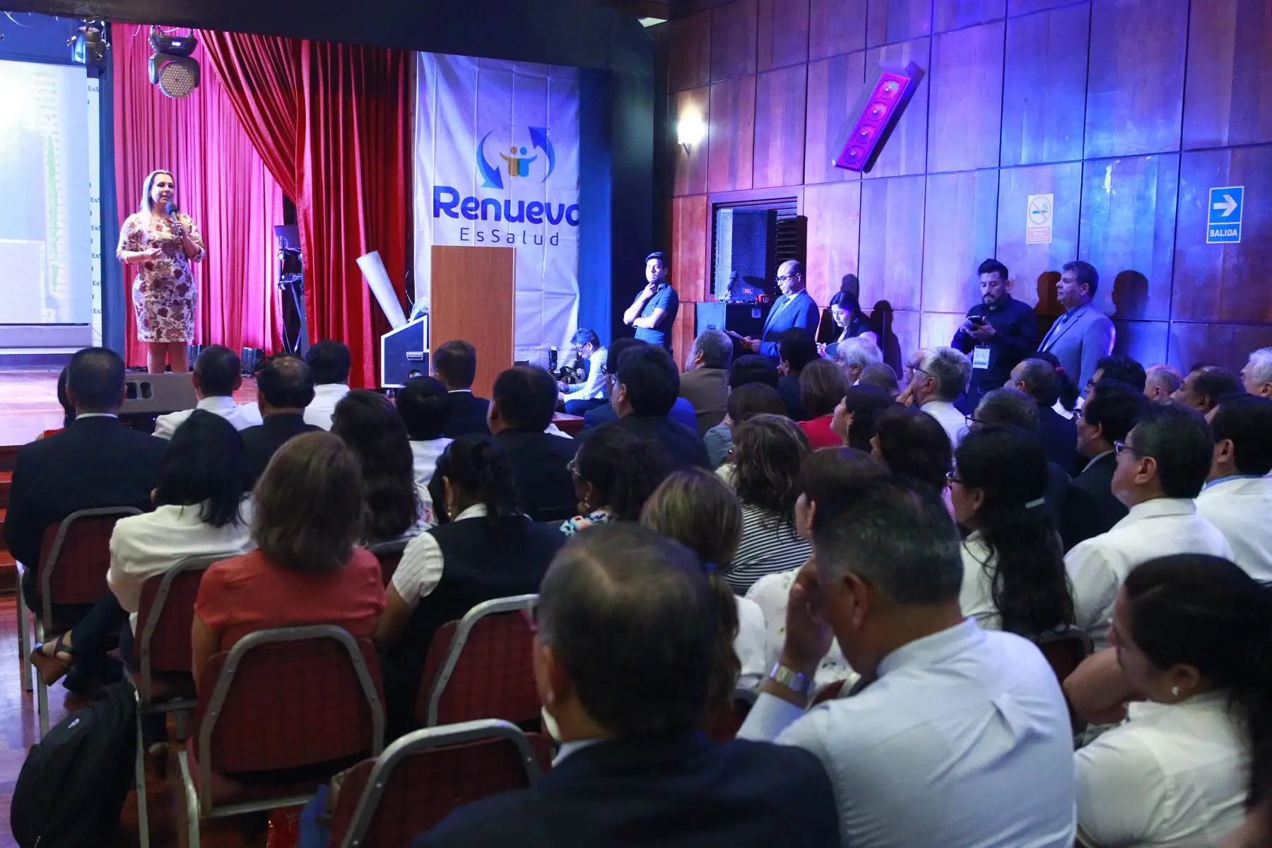 Presidenta ejecutiva de Essalud,Fiorela Molinelli lanza Premio Buenas Prácticas Renueva Essalud.Foto: ANDINA/Eddy Ramos