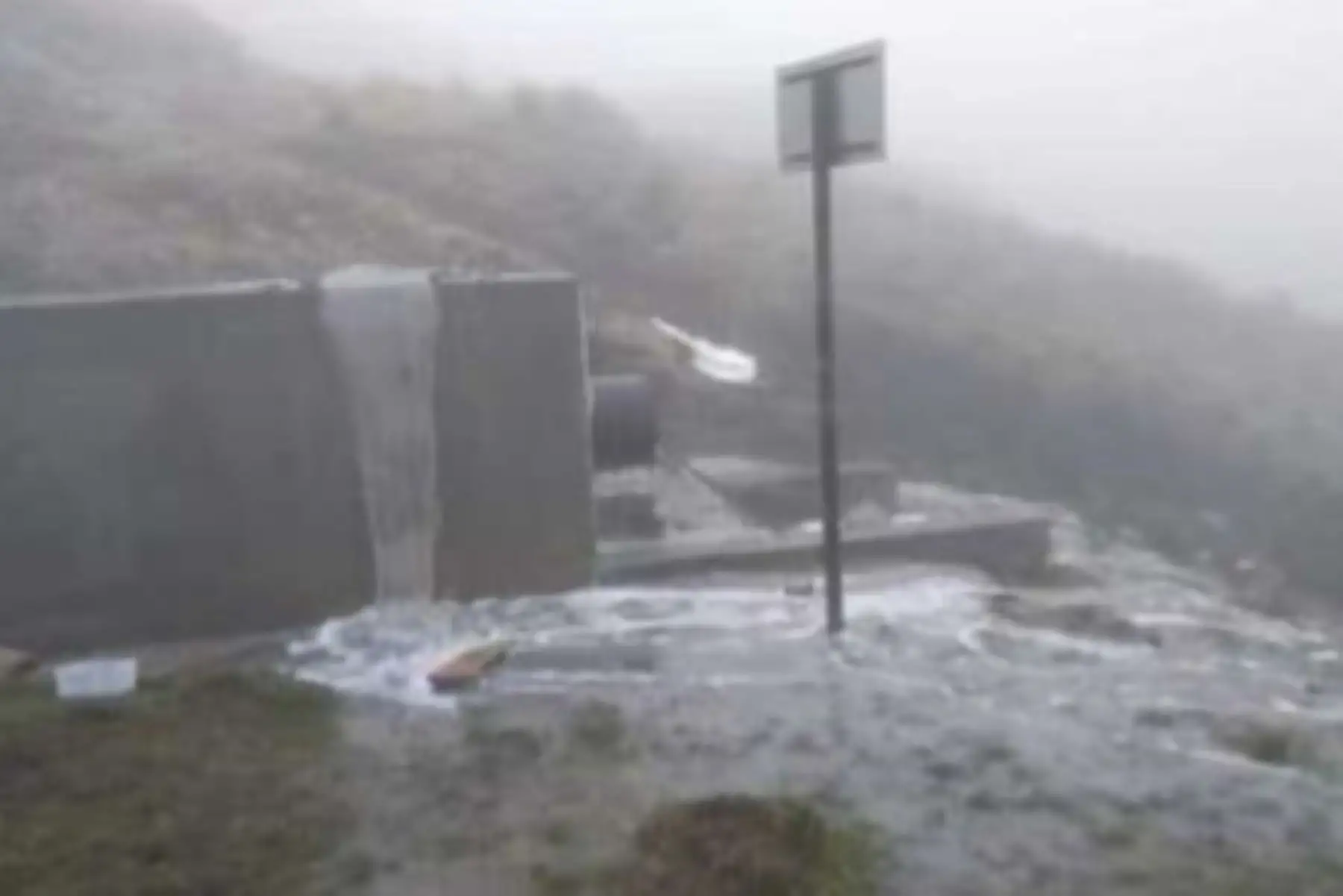 El domingo se reportó el derrame de sustancias químicas, que afectaron una piscigranja, áreas de cultivo y las aguas del río Tingo Maygasbamba en el caserío El Tingo, región Cajamarca.