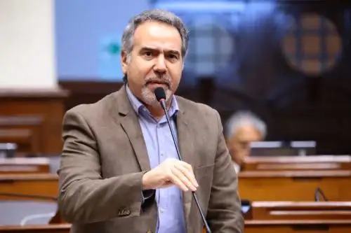 Cortesía