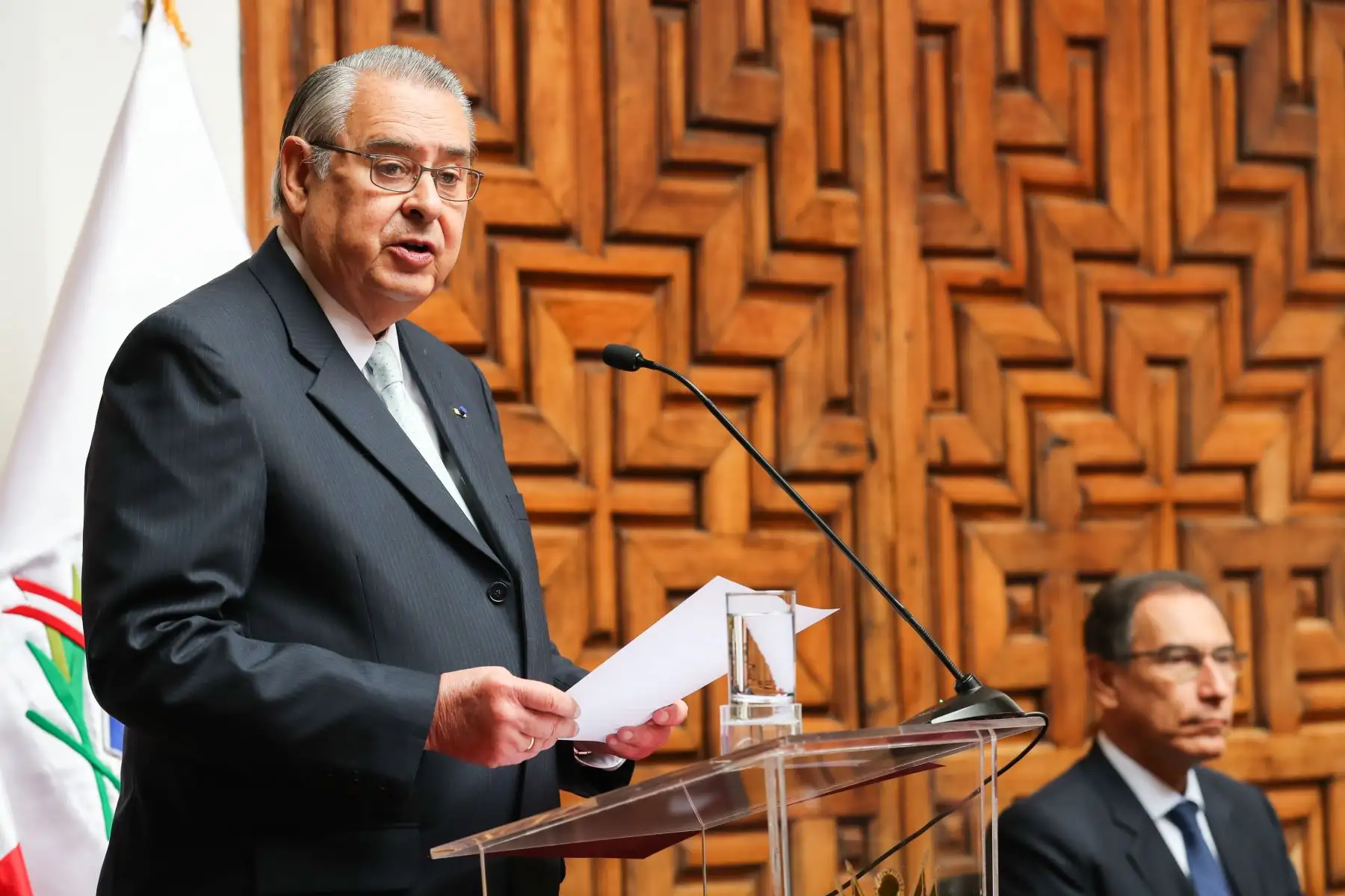 Presidente de la República,Martín Vizcarra, participa en la ceremonia central de graduación de la promoción ´’Mariscal Andrés Avelino Cáceres’ de la Academia Diplomática del Perú.Foto: ANDINA/Juan Carlos Guzman/Prensa Presidencia