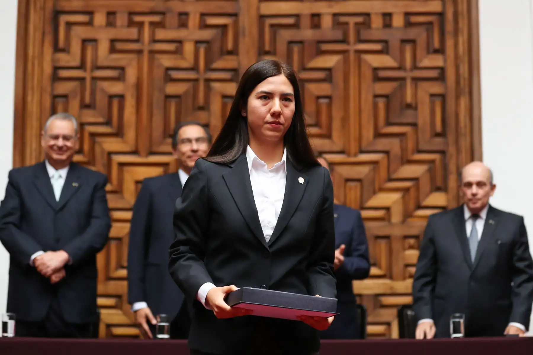 Presidente de la República,Martín Vizcarra, participa en la ceremonia central de graduación de la promoción ´’Mariscal Andrés Avelino Cáceres’ de la Academia Diplomática del Perú.Foto: ANDINA/Juan Carlos Guzman/Prensa Presidencia