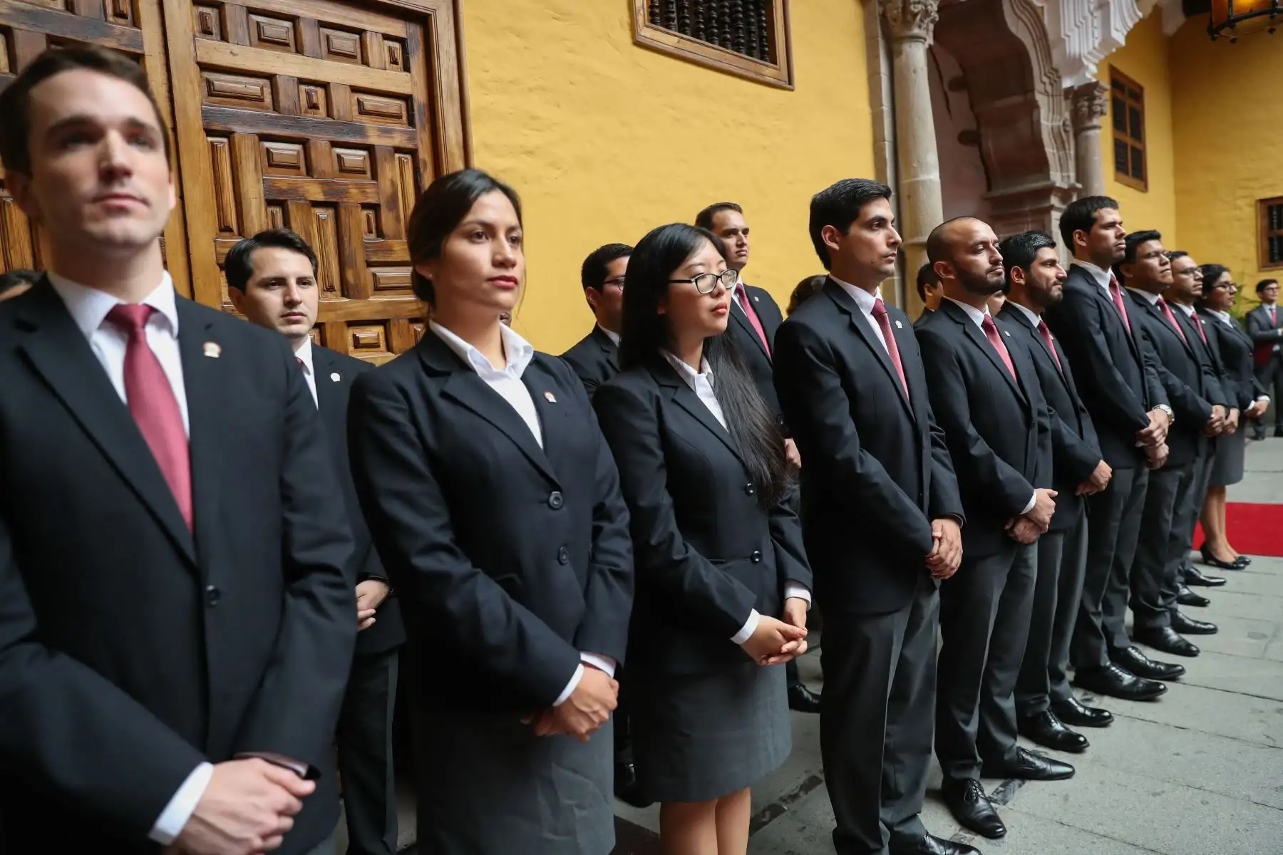 Presidente de la República,Martín Vizcarra, participa en la ceremonia central de graduación de la promoción ´’Mariscal Andrés Avelino Cáceres’ de la Academia Diplomática del Perú.Foto: ANDINA/Juan Carlos Guzman/Prensa Presidencia