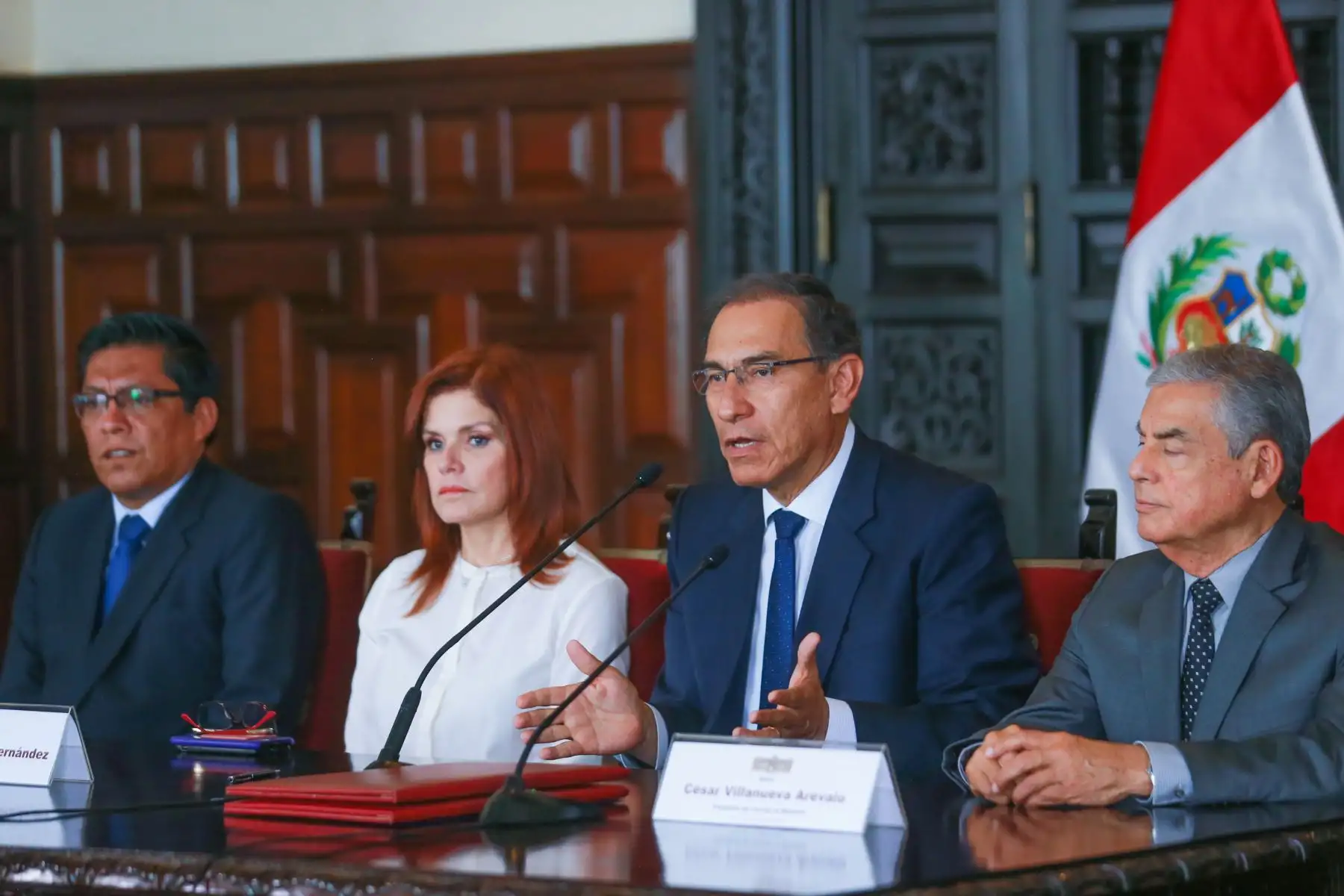 Jefe de Estado promulga ley que regula el plástico de un solo uso y suscribe el oficio con el que remite al Congreso el proyecto de Ley Orgánica de la Junta Nacional de Justicia. Foto: ANDINA/Prensa Presidencia