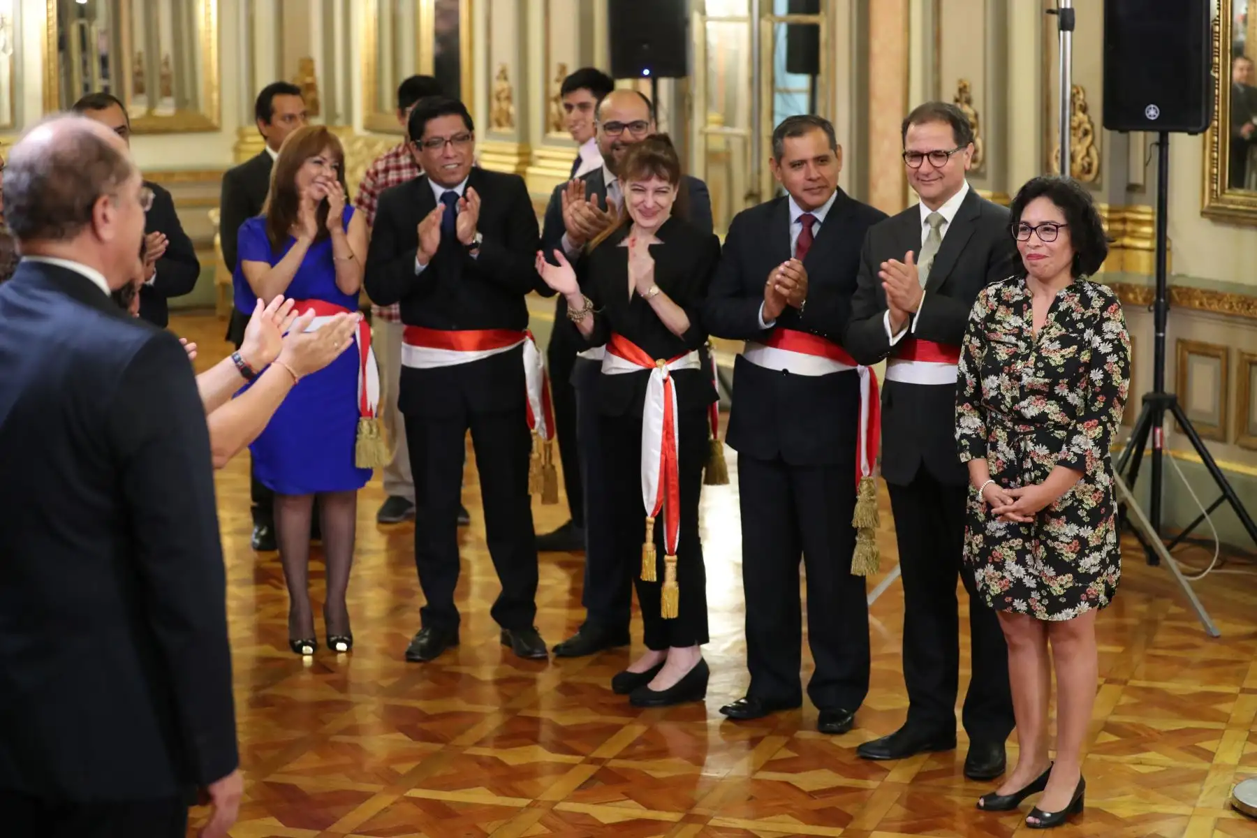 Presidente Vizcarra toma juramento a los ministros de Trabajo y Promoción del Empleo, Silvia Cáceres; Comercio Exterior y Turismo, Edgar Vásquez; y Cultura, Roger Valencia. Foto: ANDINA/Prensa Presidencia
