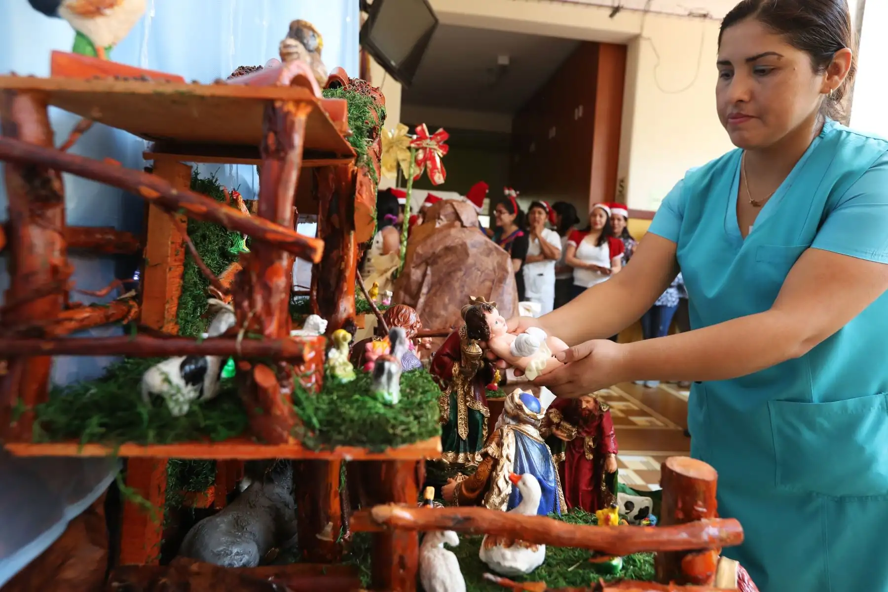 Veintitrés servicios asistenciales y oficinas del Instituto Nacional de Salud del Niño de Breña, se presentarán en el concurso de nacimientos que se ha convertido en una tradición en el nosocomio. Foto: ANDINA/Melina Mejía