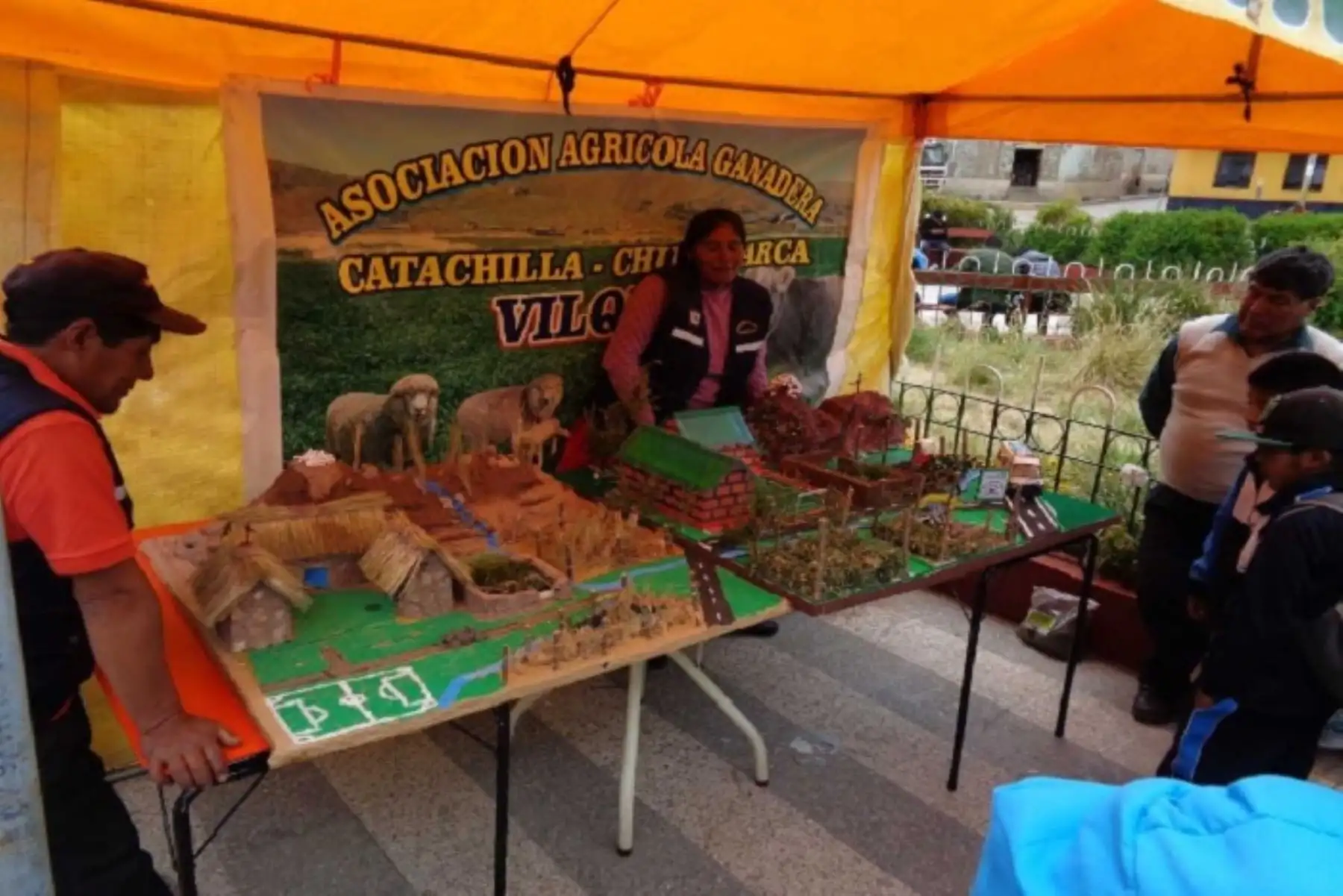 A fin de impulsar actividades para el mejor aprovechamiento y conservación de los recursos naturales en la cuenca de San Jerónimo de Ullagachi, a través de Agro Rural el Ministerio de Agricultura y Riego (Minagri) realizó el concurso campesino “Percepción del Tratamiento de Cuencas Altas”.