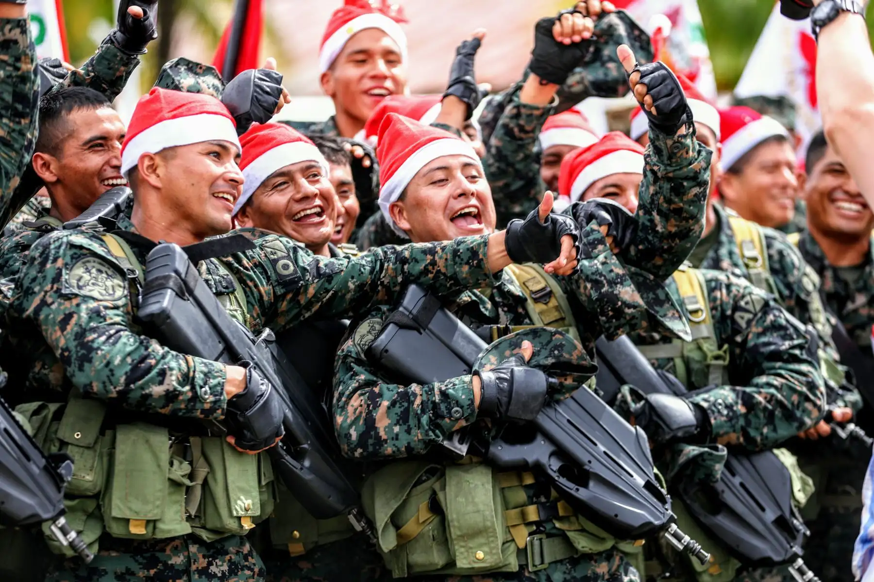 Visita a la base de Pichari por fiestas navideñas por parte del ministro de Defensa José Huertas. Foto: ANDINA/Luis Iparraguirre