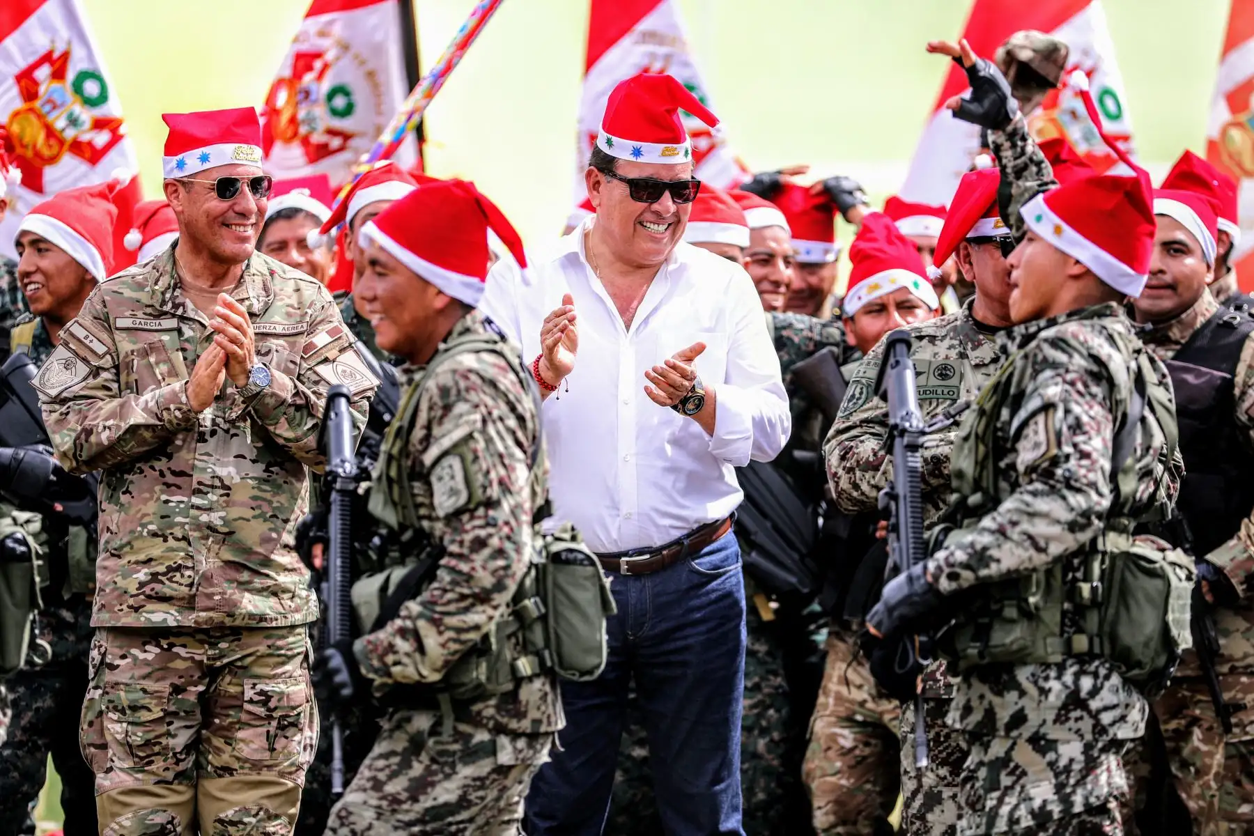 Visita a la base de Pichari por fiestas navideñas por parte del ministro de Defensa José Huertas. Foto: ANDINA/Luis Iparraguirre