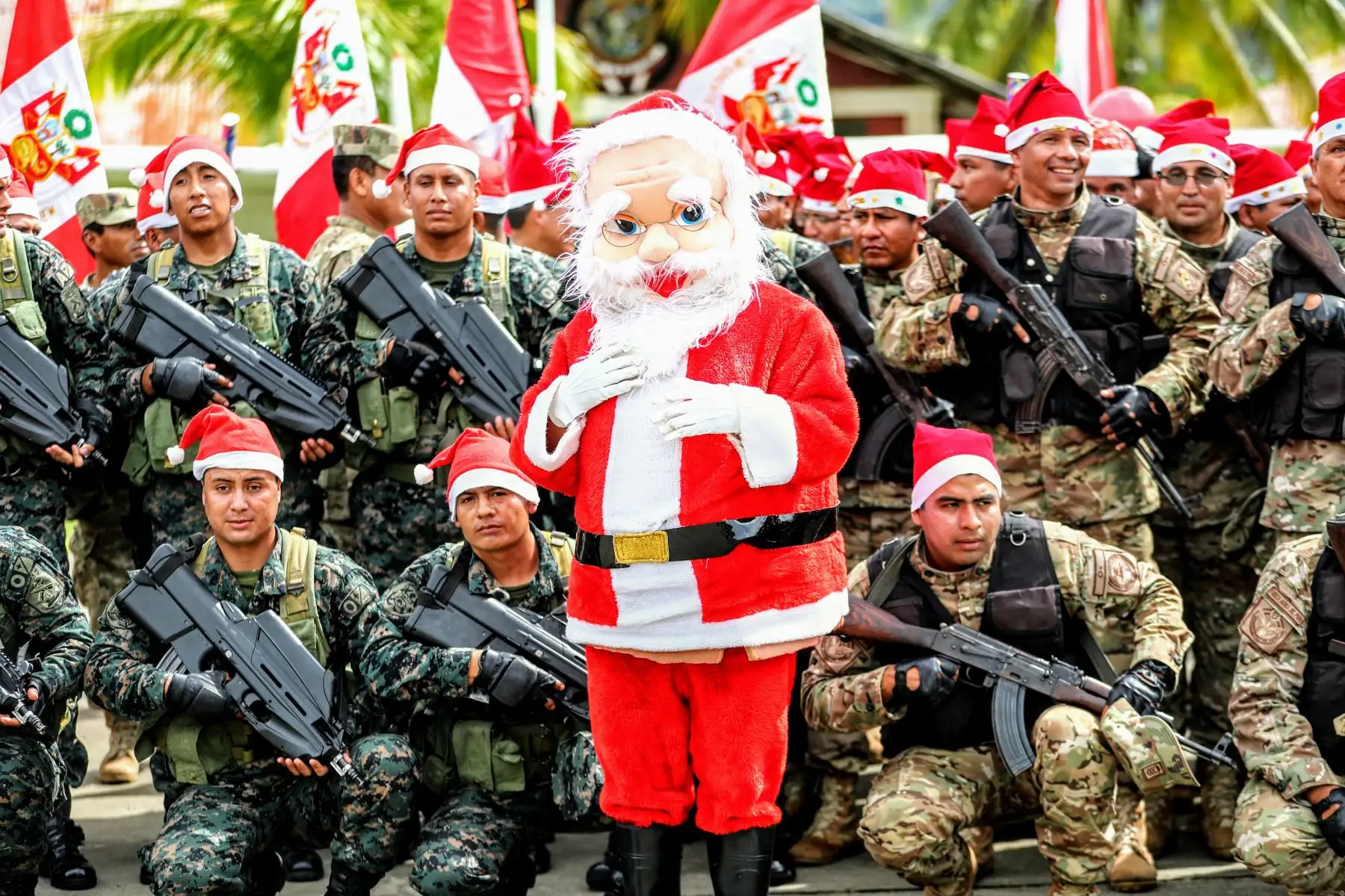 Visita a la base de Pichari por fiestas navideñas por parte del ministro de Defensa José Huertas. Foto: ANDINA/Luis Iparraguirre