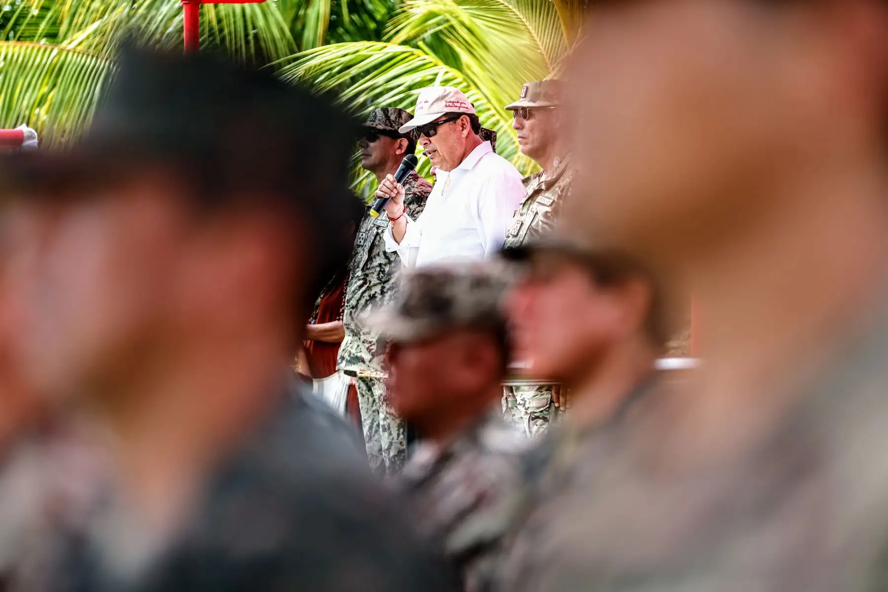Visita a la base de Pichari por fiestas navideñas por parte del ministro de Defensa José Huertas. Foto: ANDINA/Luis Iparraguirre