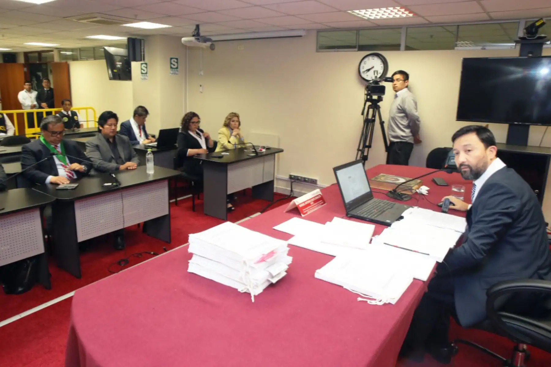 Juez Manuel Chuyo   emite hoy fallo sobre prisión preventiva contra Edwin Oviedo. Foto: ANDINA/Poder Judicial