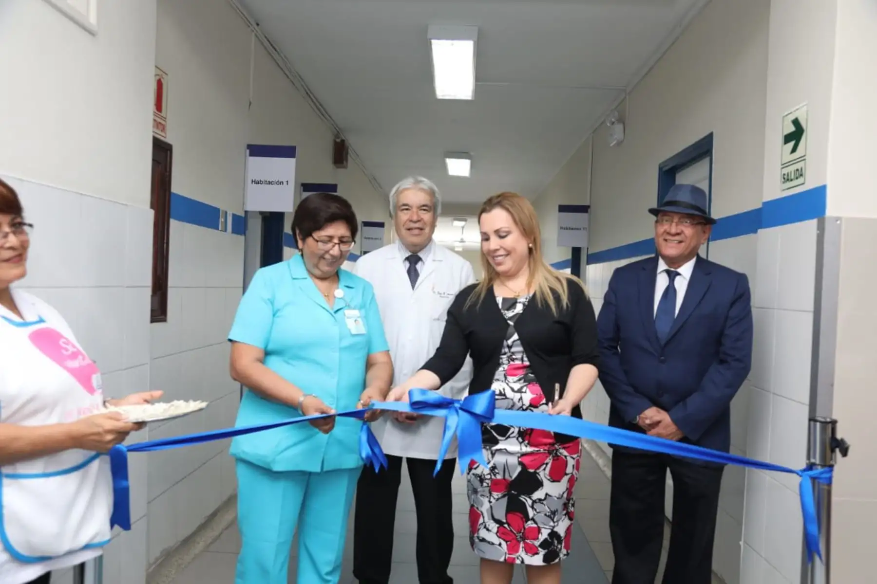 Presidenta ejecutiva de
EsSalud, Fiorella Molinelli, inagurò nuevos ambientes de
pediatría en Hospital Guillermo Almenara. Foto: ANDINA/Essalud