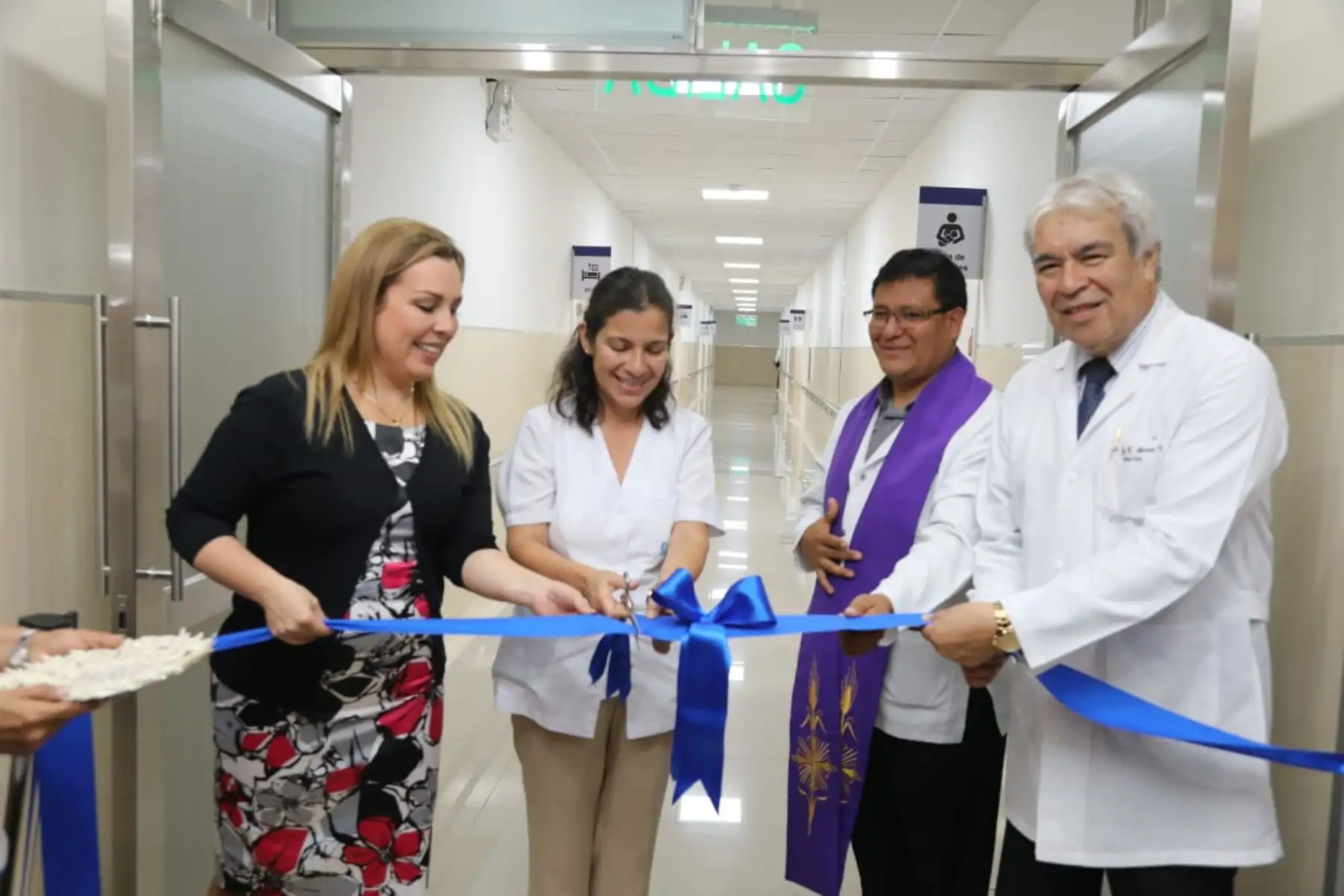 Presidenta ejecutiva de
EsSalud, Fiorella Molinelli, inagurò nuevos ambientes de
pediatría en Hospital Guillermo Almenara. Foto: ANDINA/Essalud