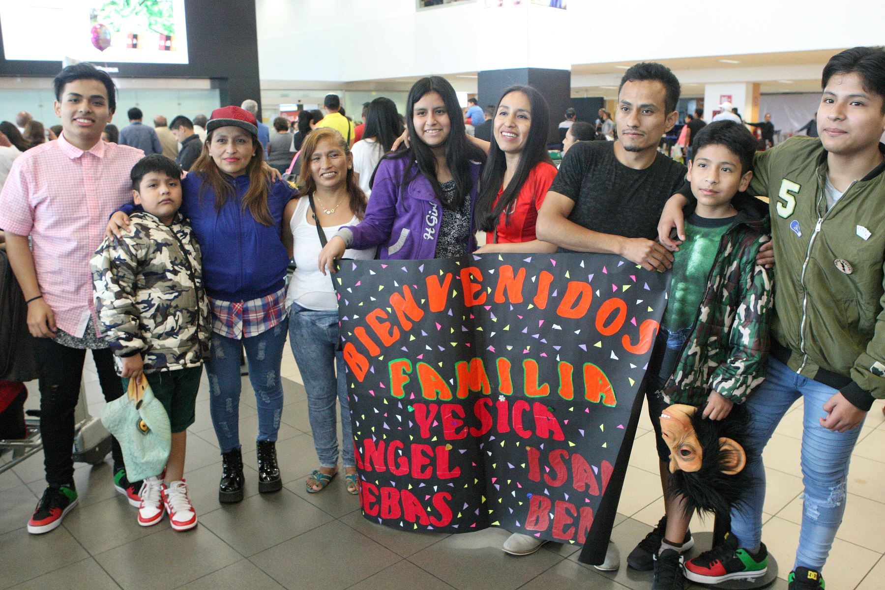 Pasajeros pueden ingresar con acompañantes al aeropuerto Jorge Chávez. Foto:ANDINA/Héctor Vinces