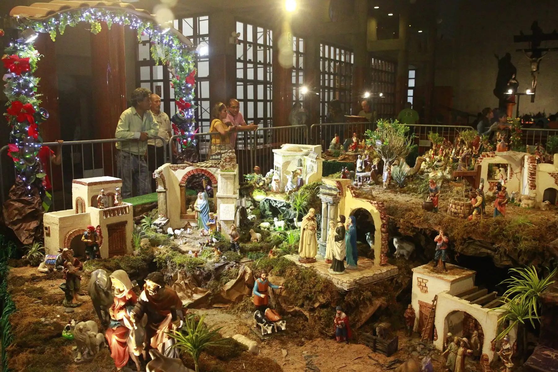 Iglesia de las Nazarenas presenta original Nacimiento por Navidad.Foto: ANDINA/Eddy Ramos