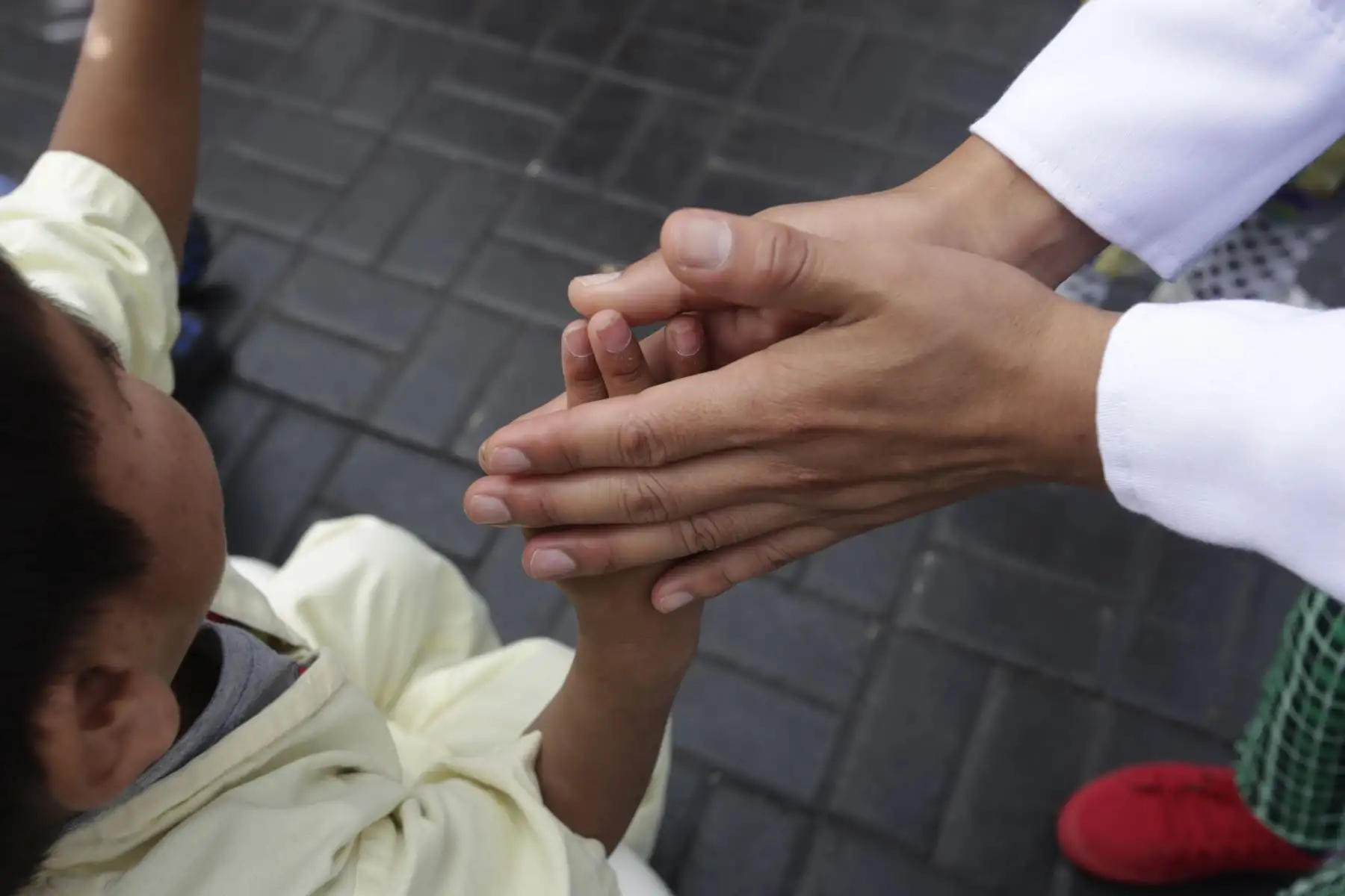 Payasos de Emergencia celebran junto a los pacientes del Instituto Nacional de Salud del Niño (INSN) en esta navidad. Foto: ANDINA/Nathalie Sayago