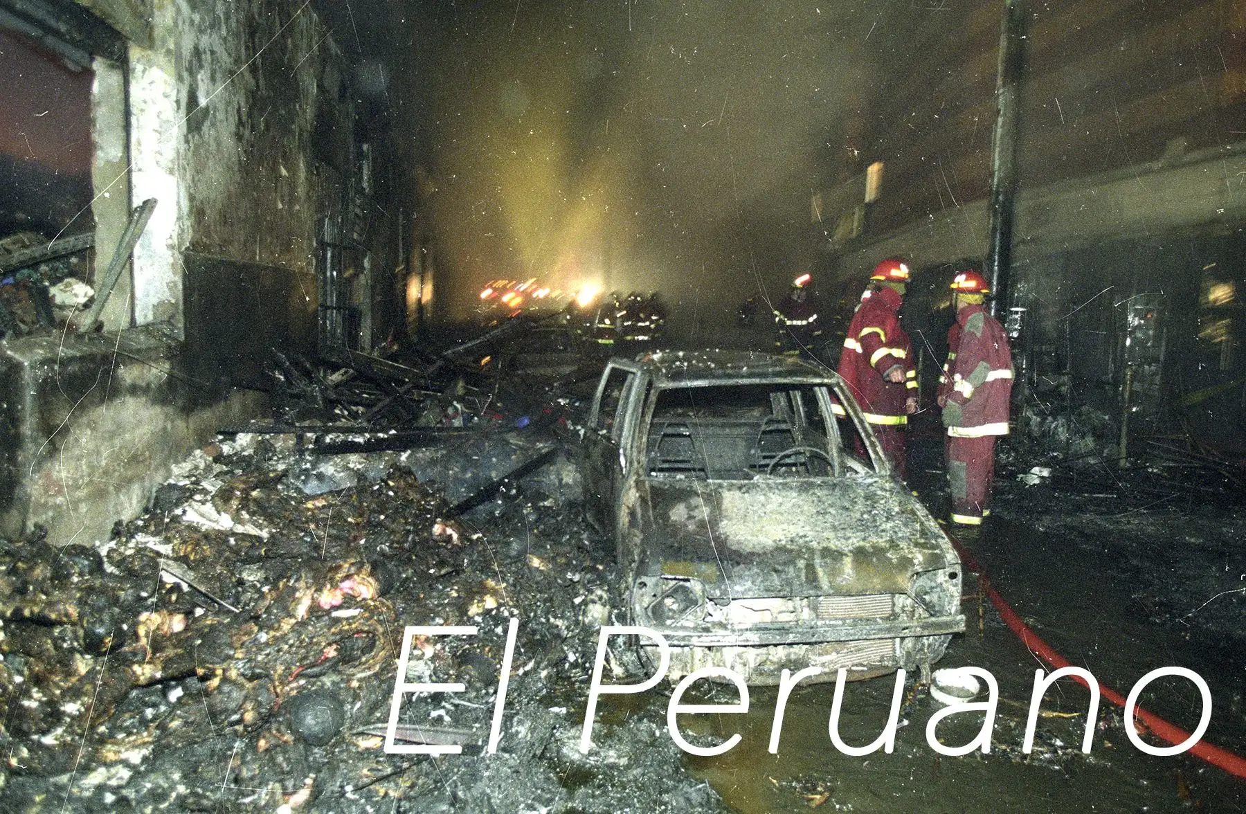 Incendio en mesa redonda. Foto: ANDINA/archivo El Peruano