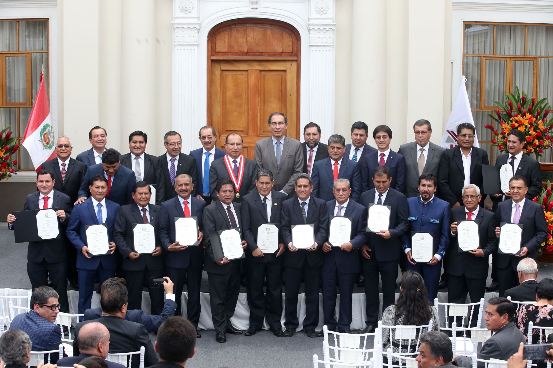 Los 25 gobernadores regionales elegirán el próximo 18 de enero, en Lima, al nuevo presidente de la Asamblea Nacional de Gobiernos Regionales (ANGR) para el período 2019 – 2020.ANDINA/Vidal Tarqui
