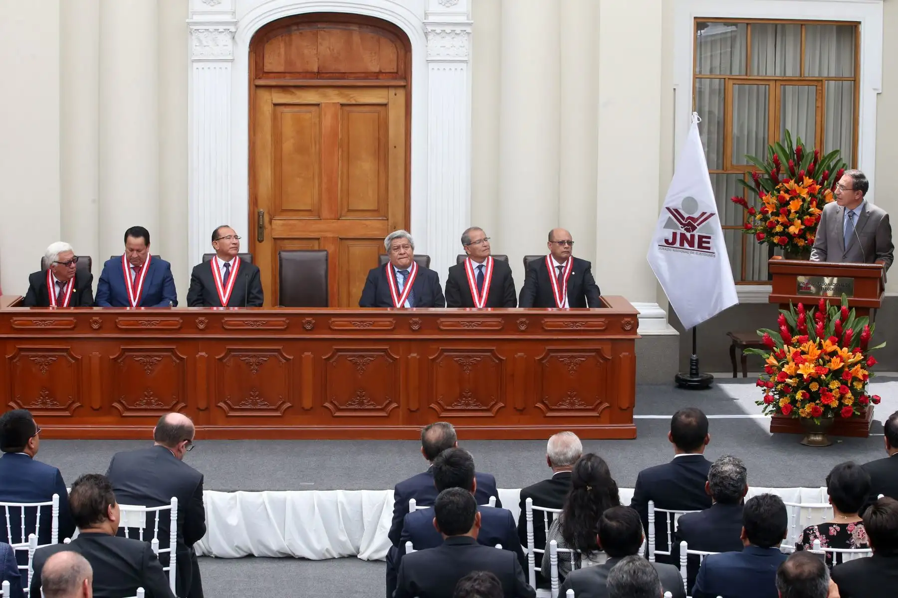 El presidente de la República, Martín Vizcarra, invocó a los gobernadores y vicegobernadores regionales a ser sus principales aliados en la lucha contra la corrupción. Foto: ANDINA/Vidal Tarqui